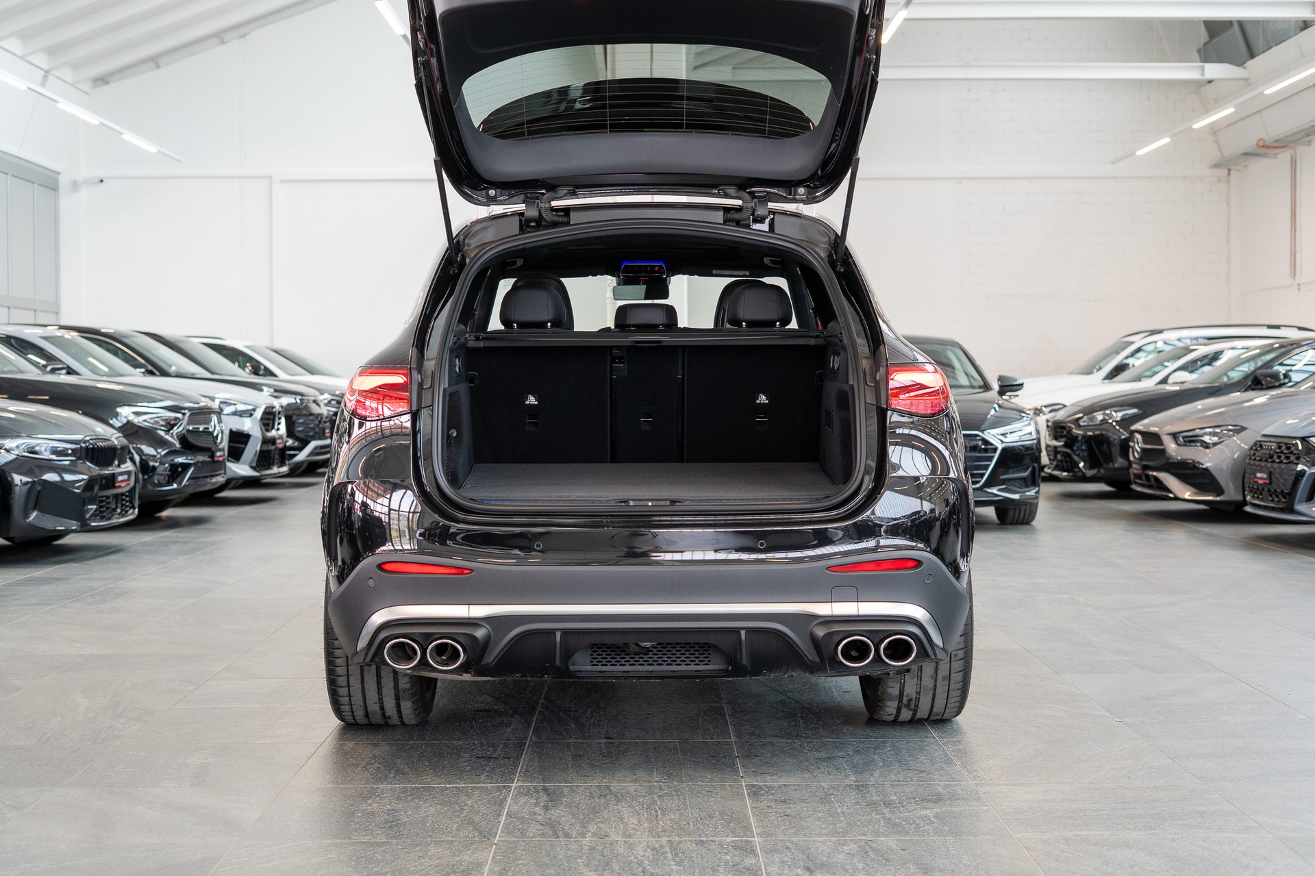 MERCEDES-BENZ GLC 43 AMG 4matic / Panorama / Performance Auspuff / 360°Kamera-image-6