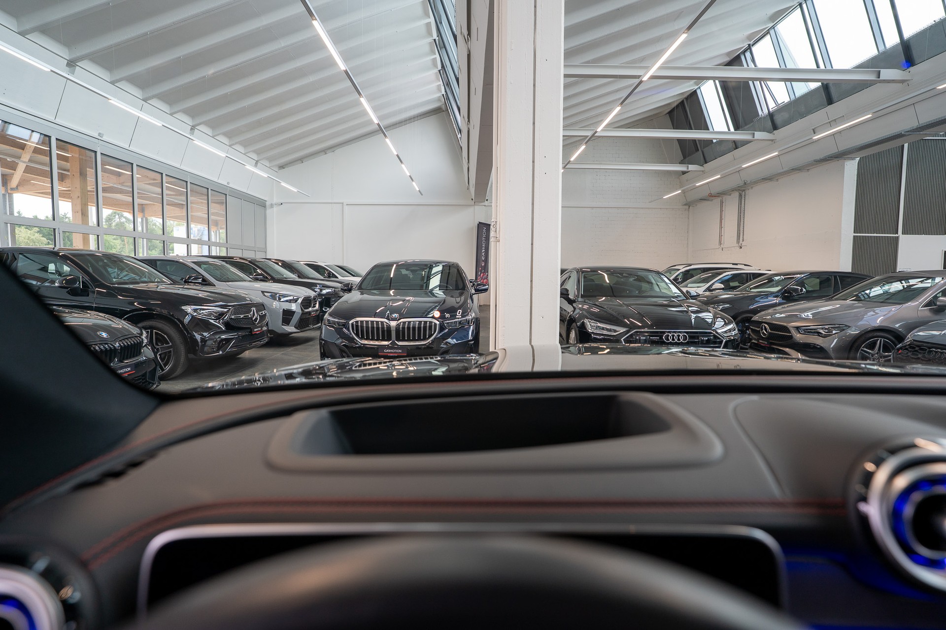 MERCEDES-BENZ GLC 43 AMG 4matic / Panorama / Performance Auspuff / 360°Kamera-image-22
