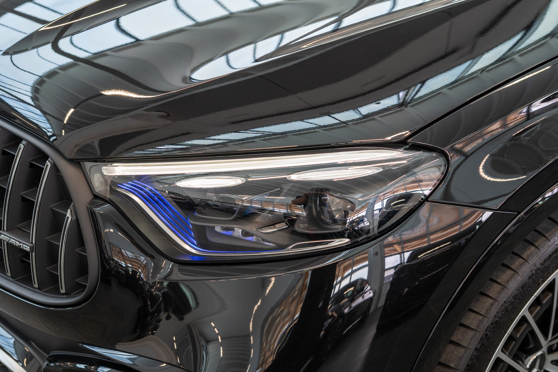 MERCEDES-BENZ GLC 43 AMG 4matic / Panorama / Performance Auspuff / 360°Kamera-image-26