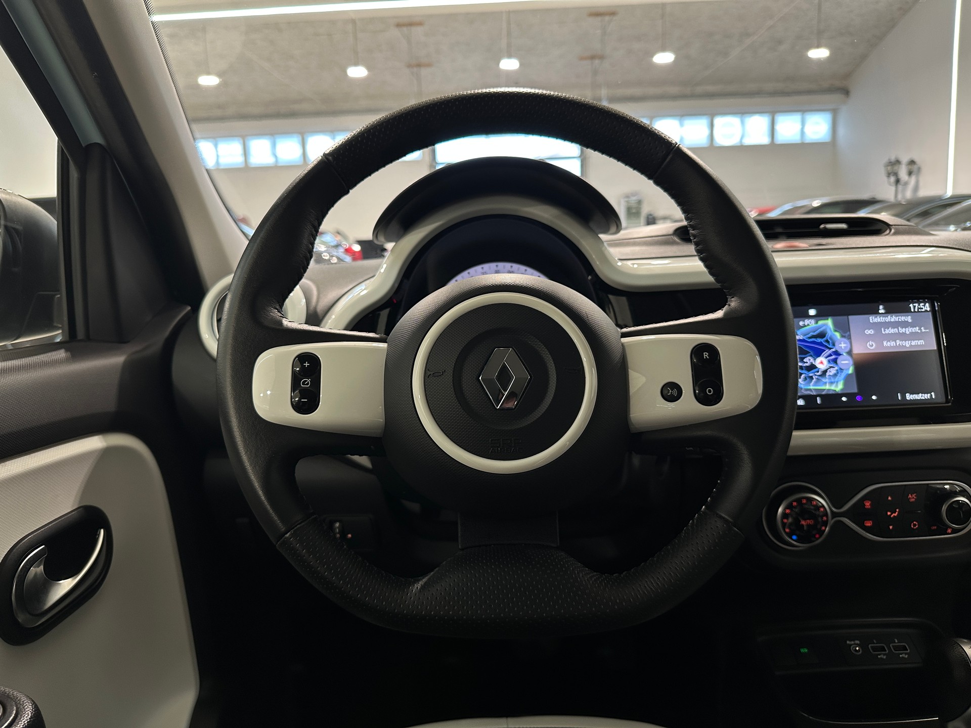 RENAULT Twingo Electric Techno-image-25