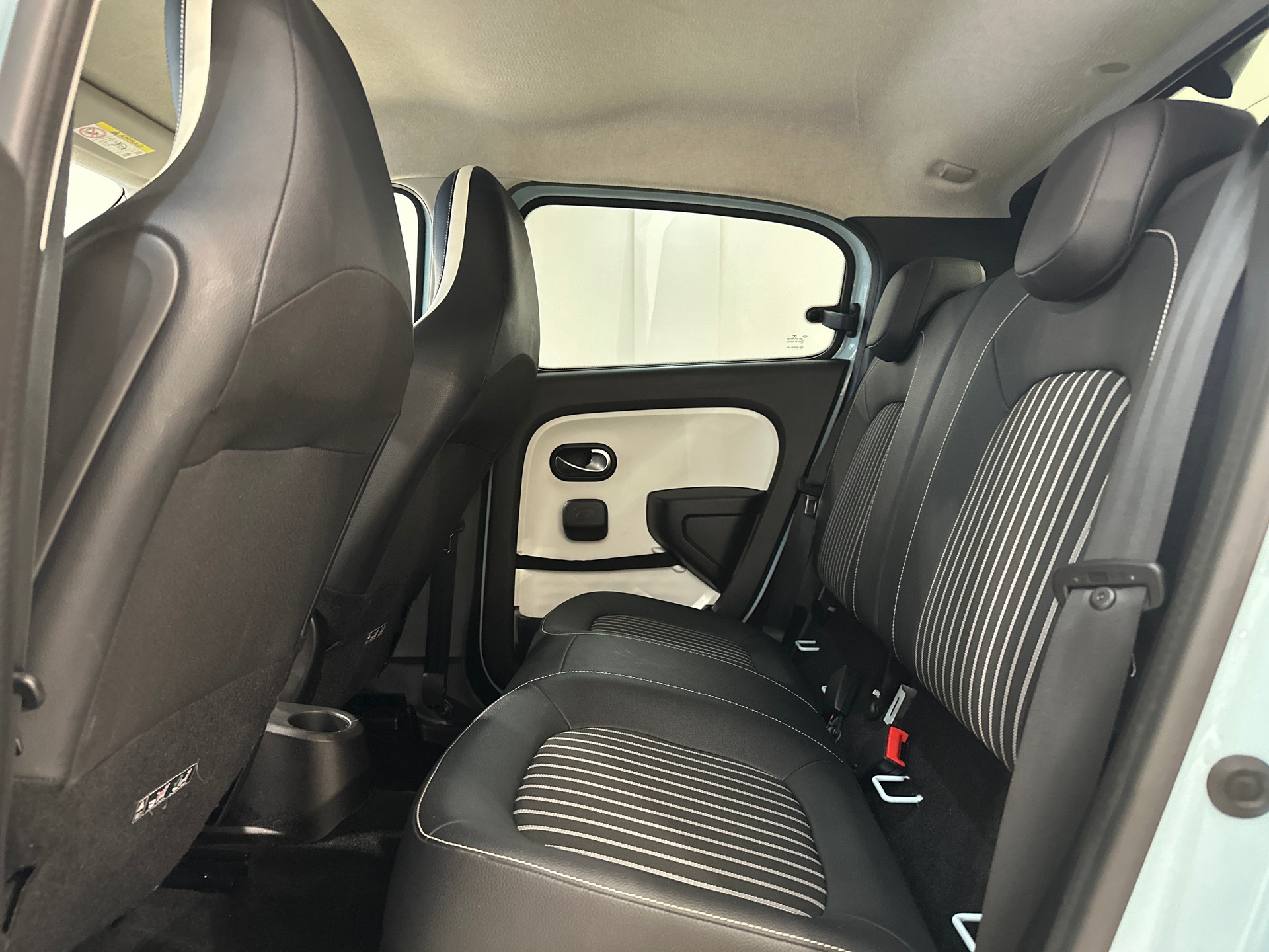 RENAULT Twingo Electric Techno-image-18