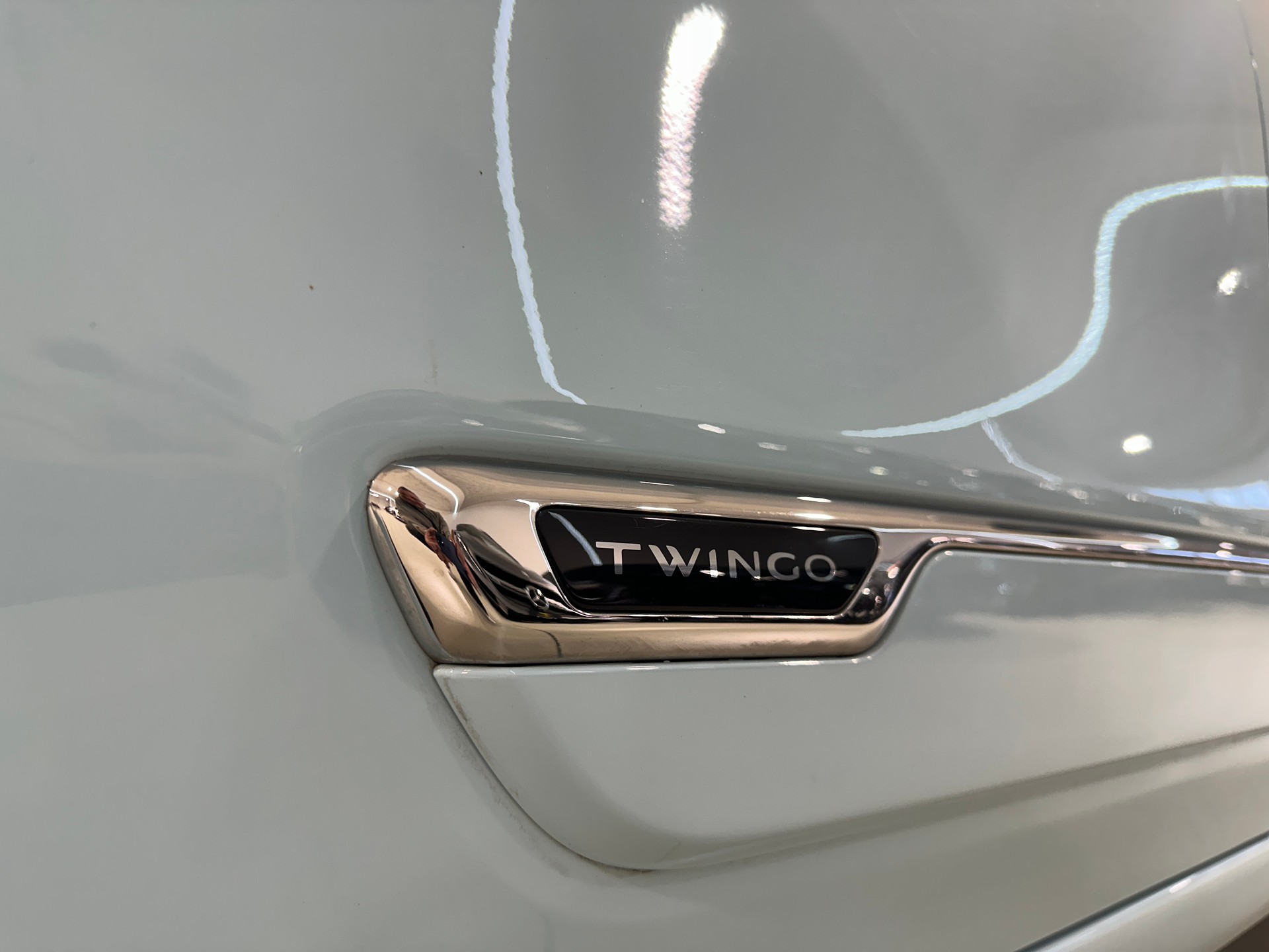 RENAULT Twingo Electric Techno-image-12