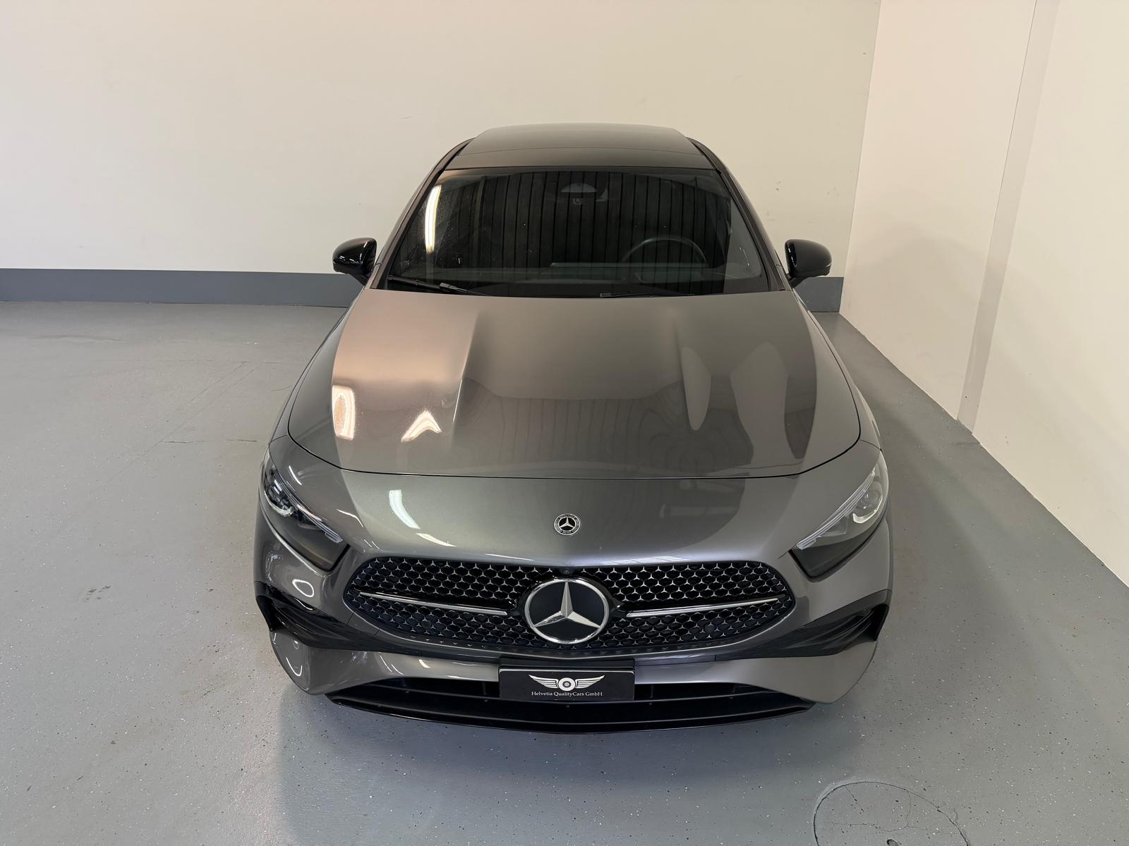 MERCEDES-BENZ A 220 4Matic 8G-DCT-showroom-element-3
