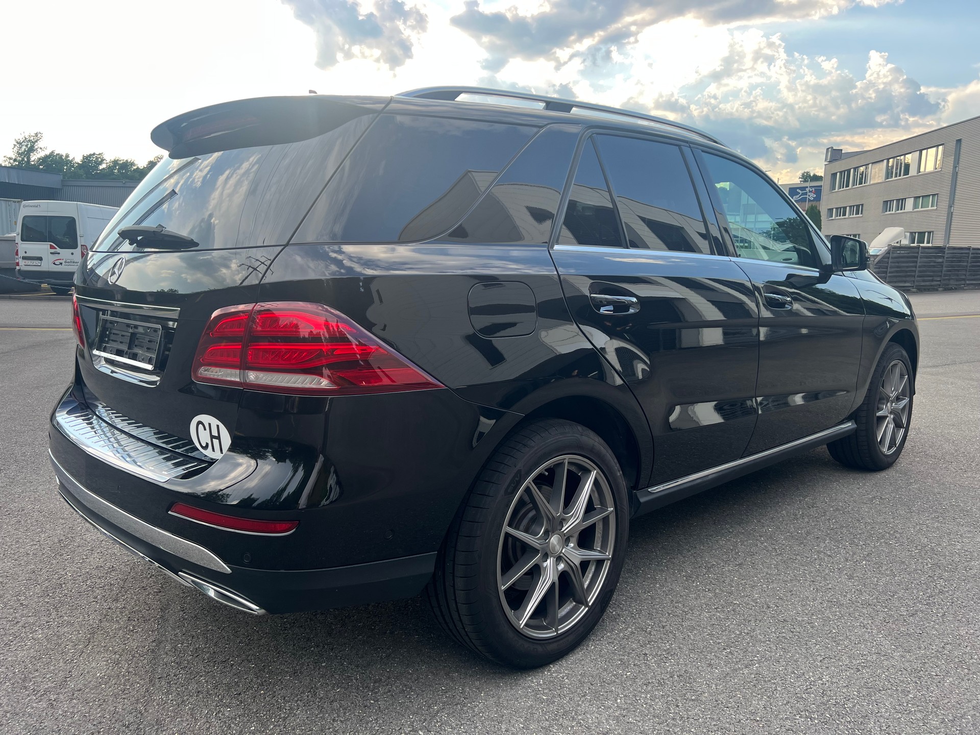 MERCEDES-BENZ GLE 350 d Executive 4Matic 9G-Tronic-image-4