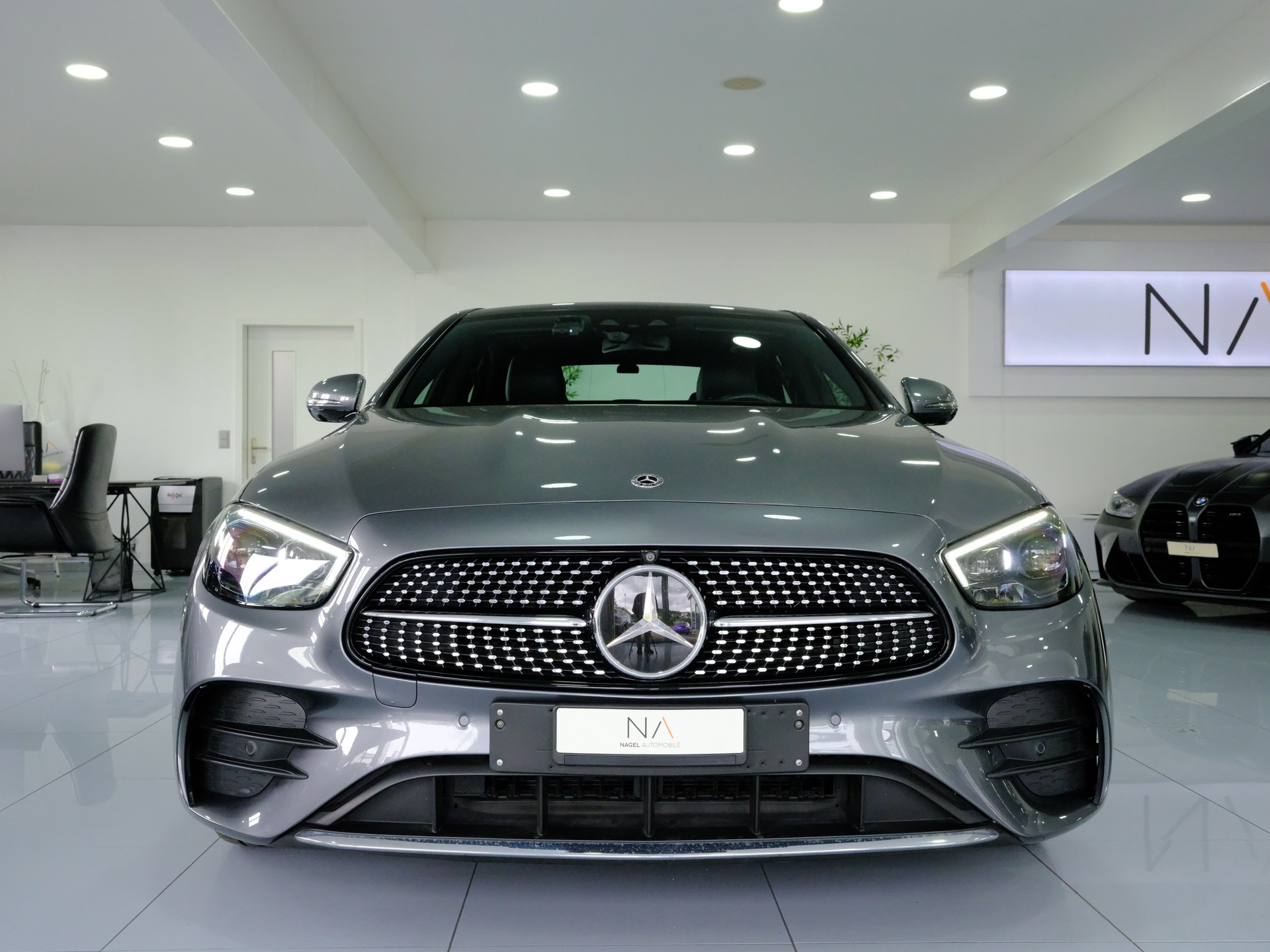 MERCEDES-BENZ E 450 AMG Line 4Matic 9G-Tronic-showroom-element-2