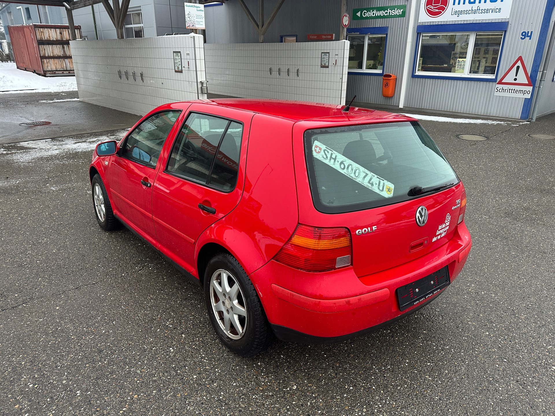 VW Golf 2.0 4Motion-showroom-element-2