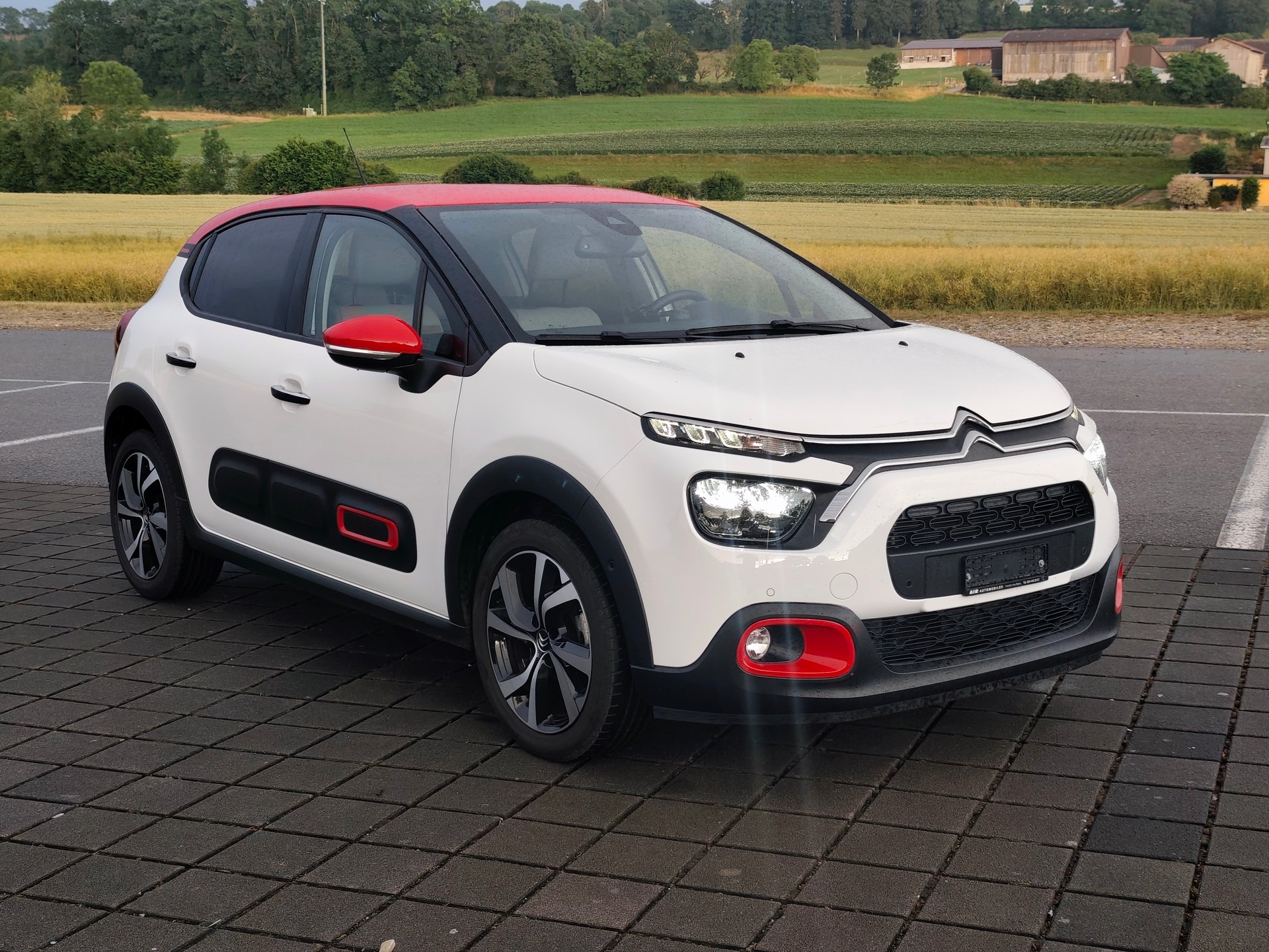 CITROEN 1.2 PureTech Shine