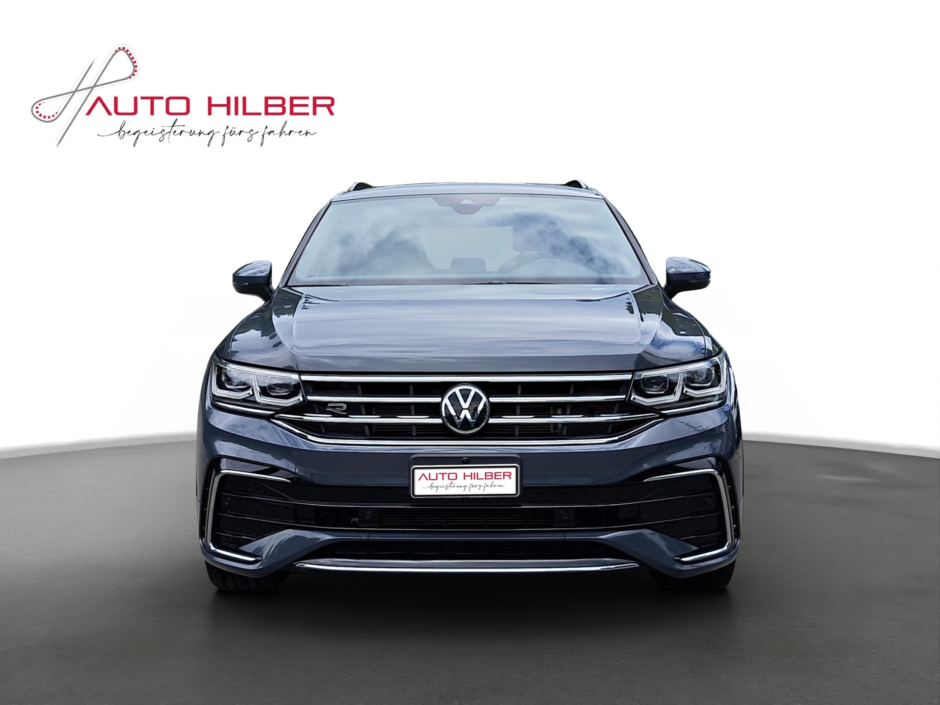 VW Tiguan 2.0TSI R-Line 4Motion DSG-showroom-element-1