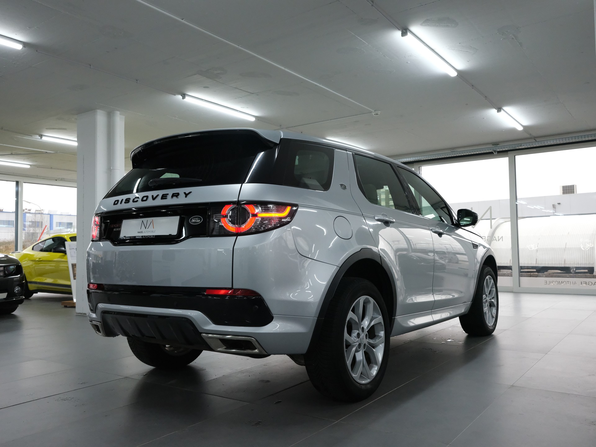 LAND ROVER Discovery Sport 2.0 SD4 SE AT9 *Head up Display* Surround View* *Fahrassistenzpaket*-image-5