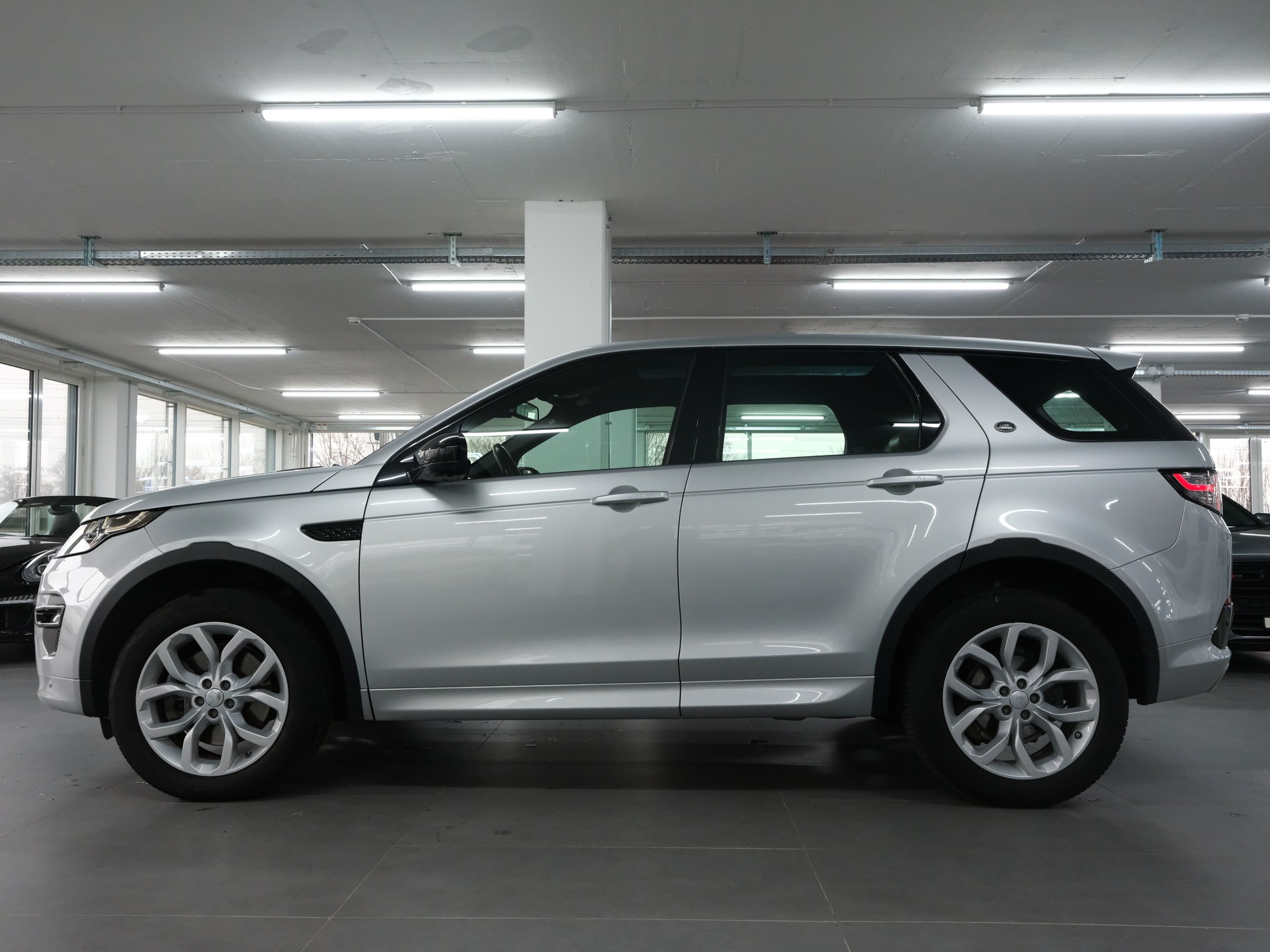 LAND ROVER Discovery Sport 2.0 SD4 SE AT9 *Head up Display* Surround View* *Fahrassistenzpaket*-image-10