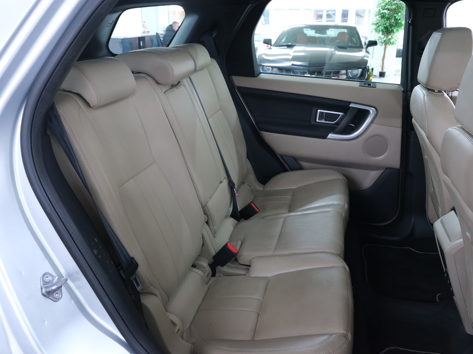 LAND ROVER Discovery Sport 2.0 SD4 SE AT9 *Head up Display* Surround View* *Fahrassistenzpaket*-image-22