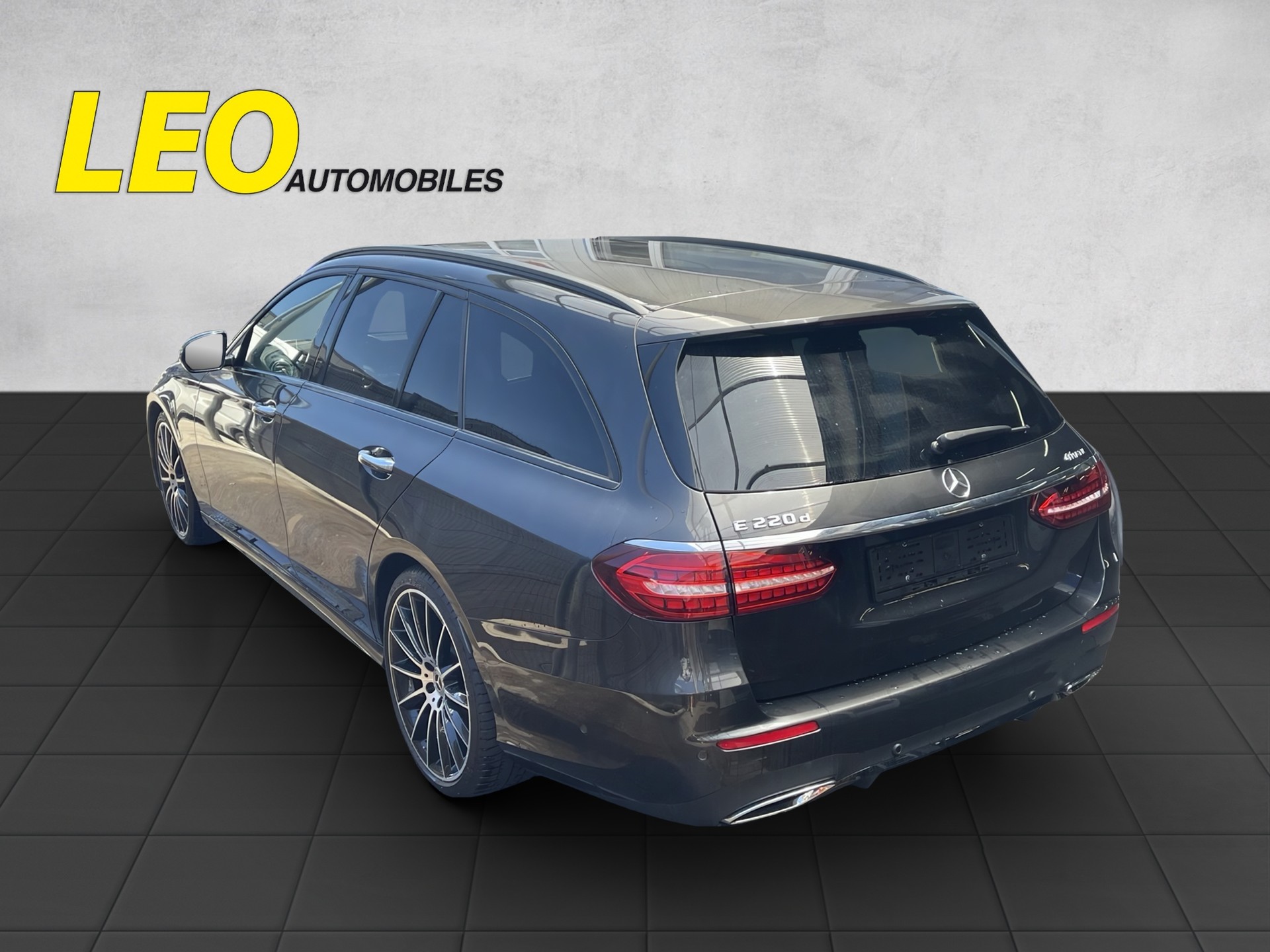 MERCEDES-BENZ E 220 d T 4Matic Avantgarde 9G-Tronic-image-3