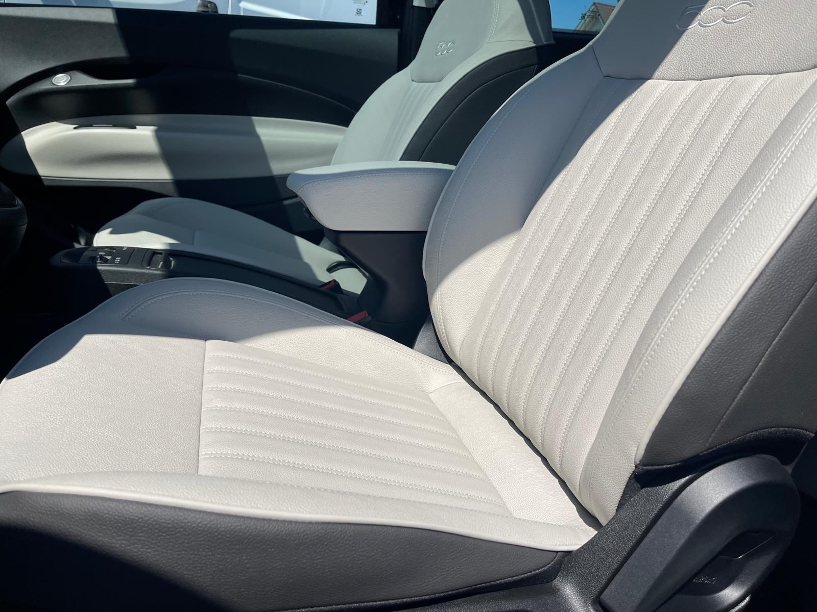 FIAT 500 1.0 Hybrid La Prima-image-9