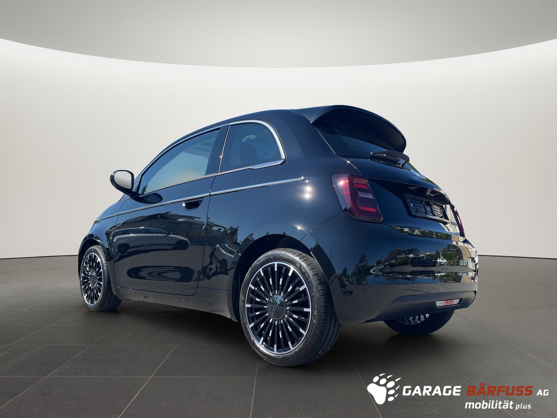 FIAT 500 1.0 Hybrid La Prima-showroom-element-2
