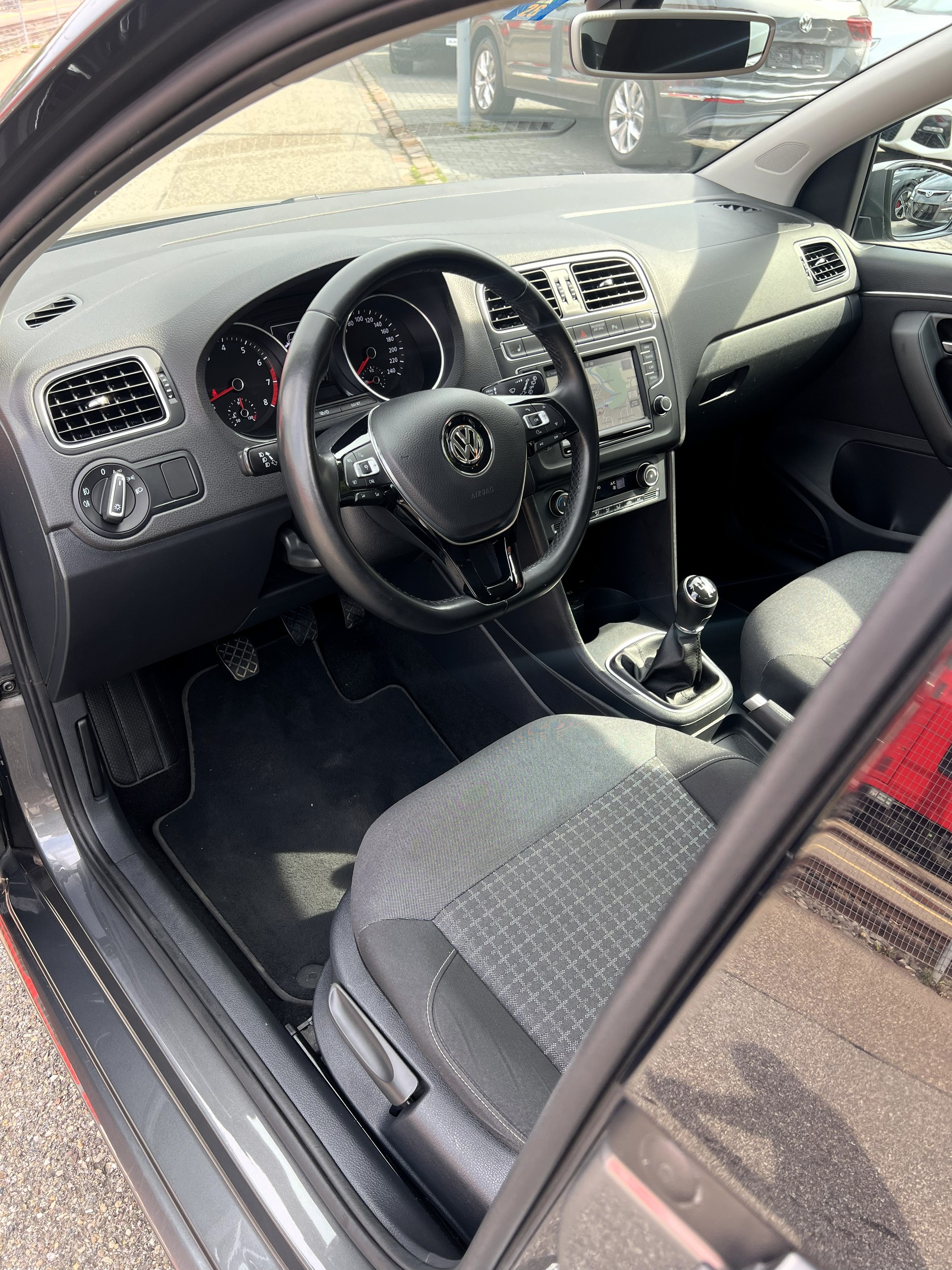 VW Polo 1.2 TSI BMT Comfortline-image-16