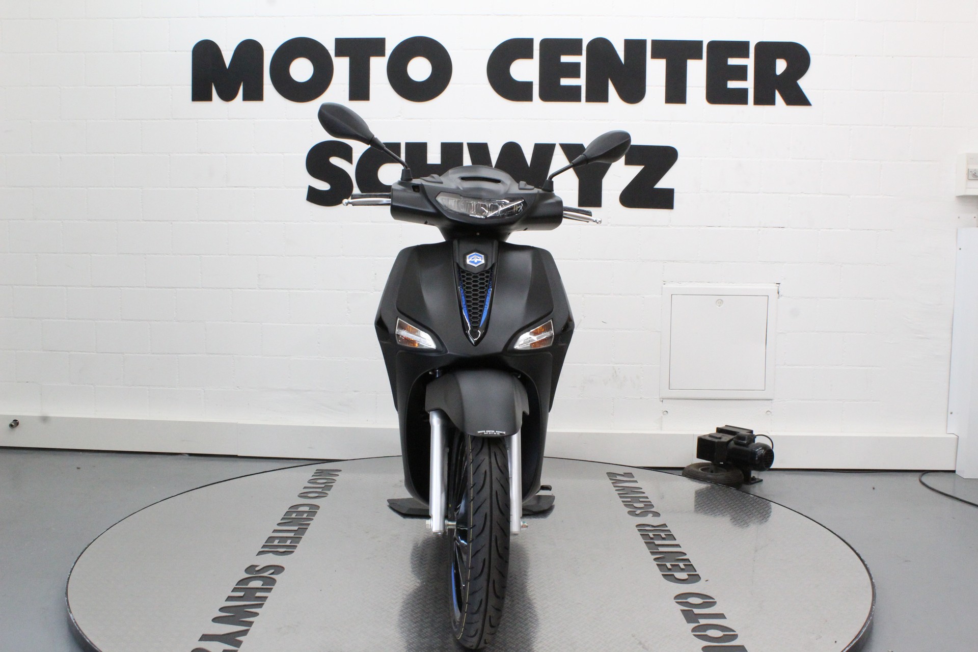 PIAGGIO Liberty 125 Sport E5+-image-2