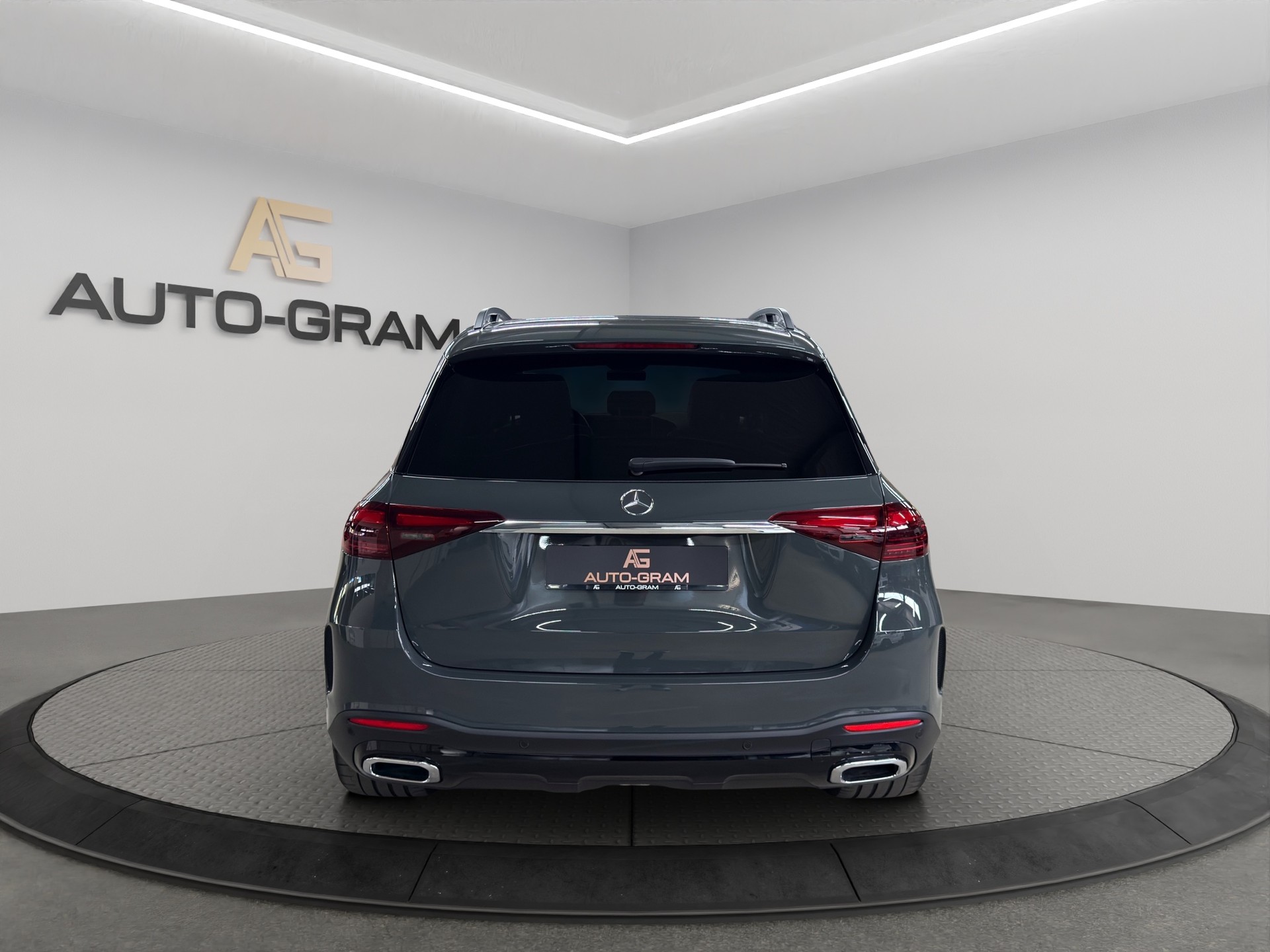 MERCEDES-BENZ GLE 450 4Matic 9G-Tronic-showroom-element-3