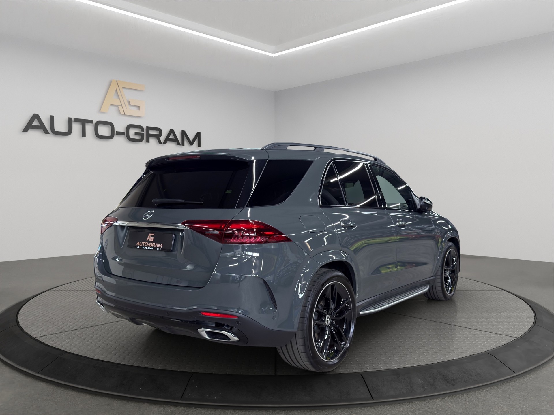 MERCEDES-BENZ GLE 450 4Matic 9G-Tronic-image-4