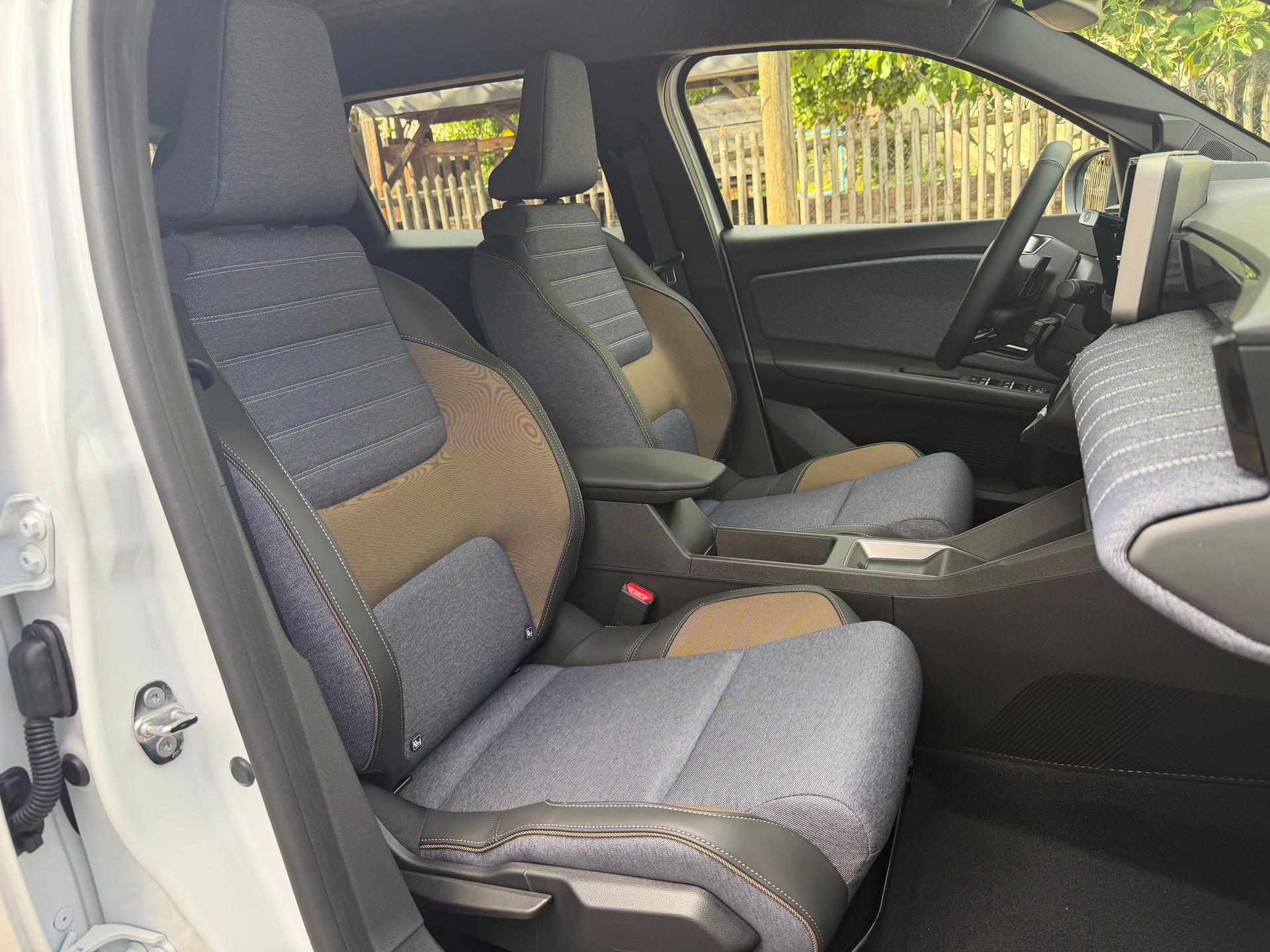 RENAULT R5 E-Tech Comfort Range 52 kWh Techno-image-9