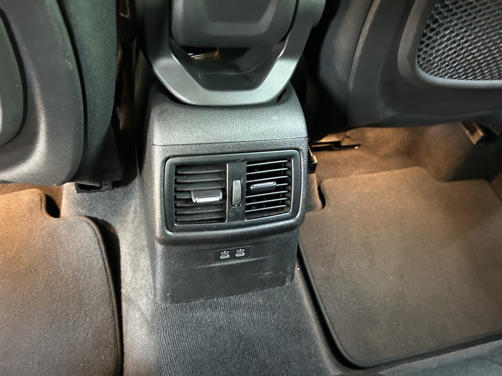 BMW X1 18d xDrive-image-20