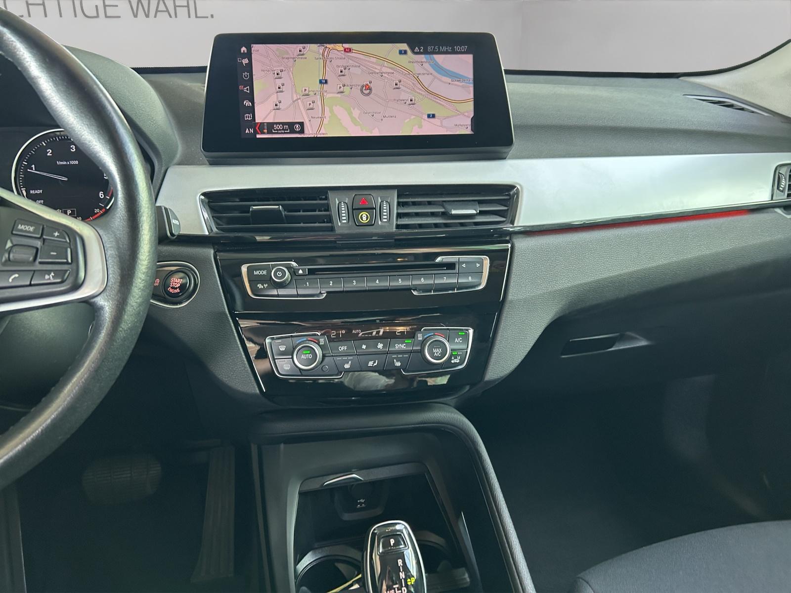 BMW X1 18d xDrive-image-15