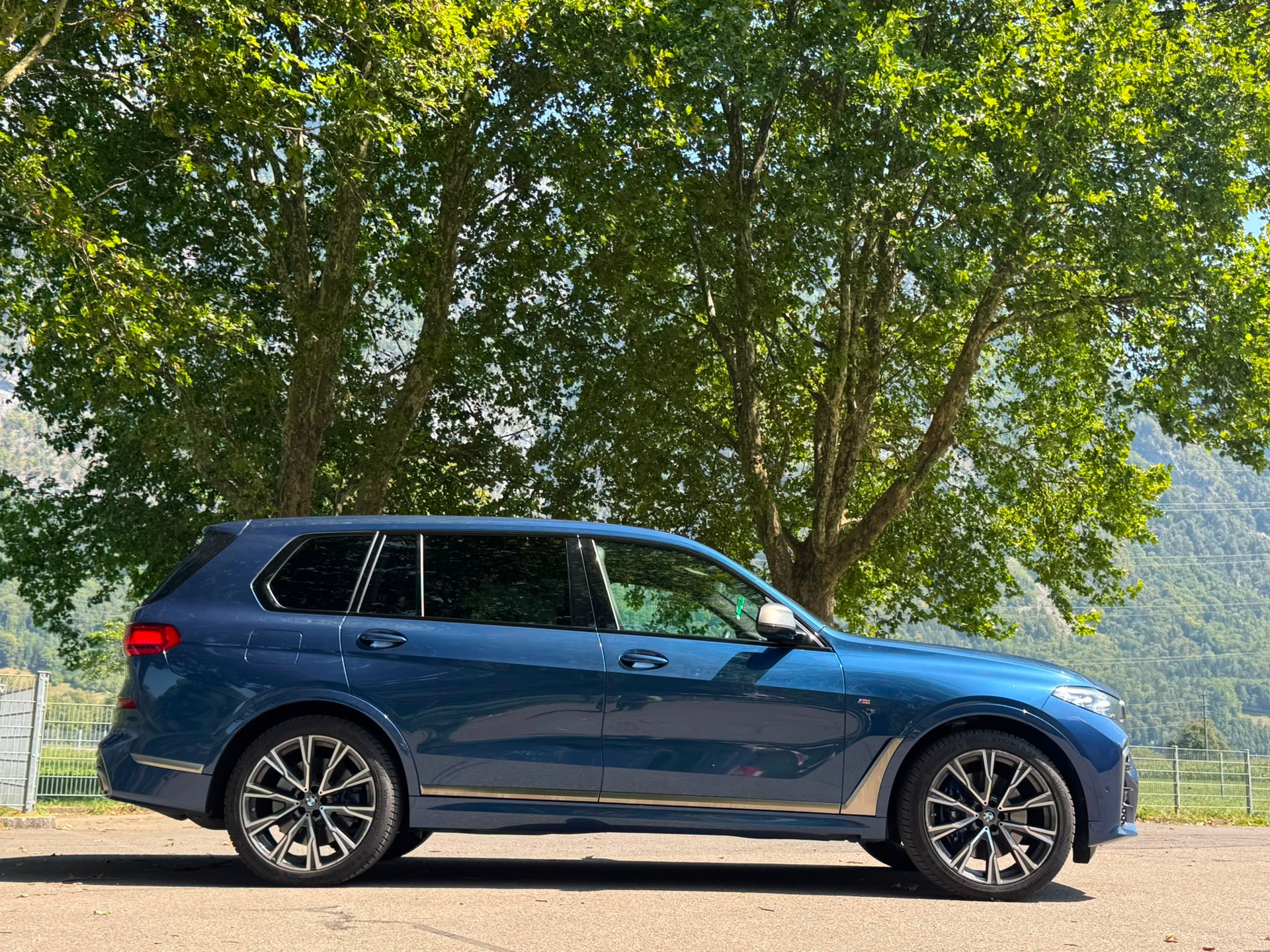 BMW X7 xDrive M50i Steptronic-image-4