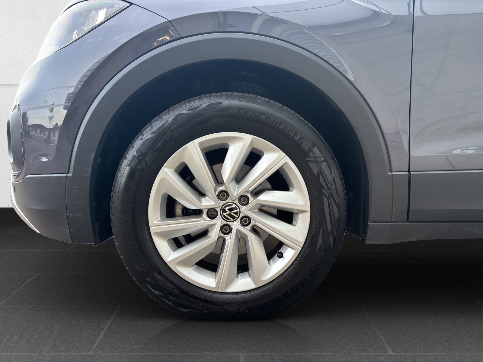 VW T-Cross 1.0 TSI Life DSG mit AHK, Rückfahkamera & Winterräder-image-7