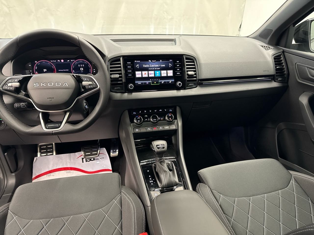 SKODA Karoq 2.0 TSI SportLine 4x4 DSG-image-5