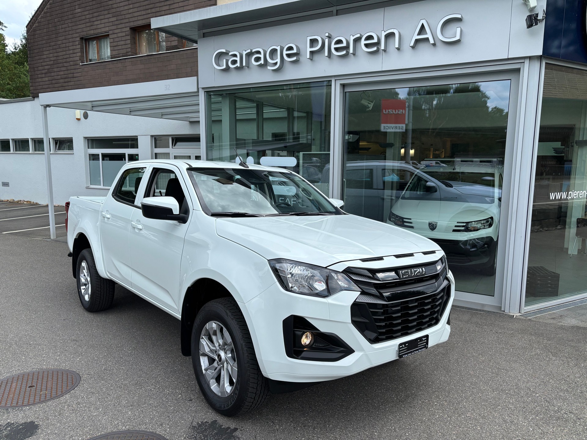 ISUZU D-MAX 2.2 Crew Cab Evolution 4x4 Automat
