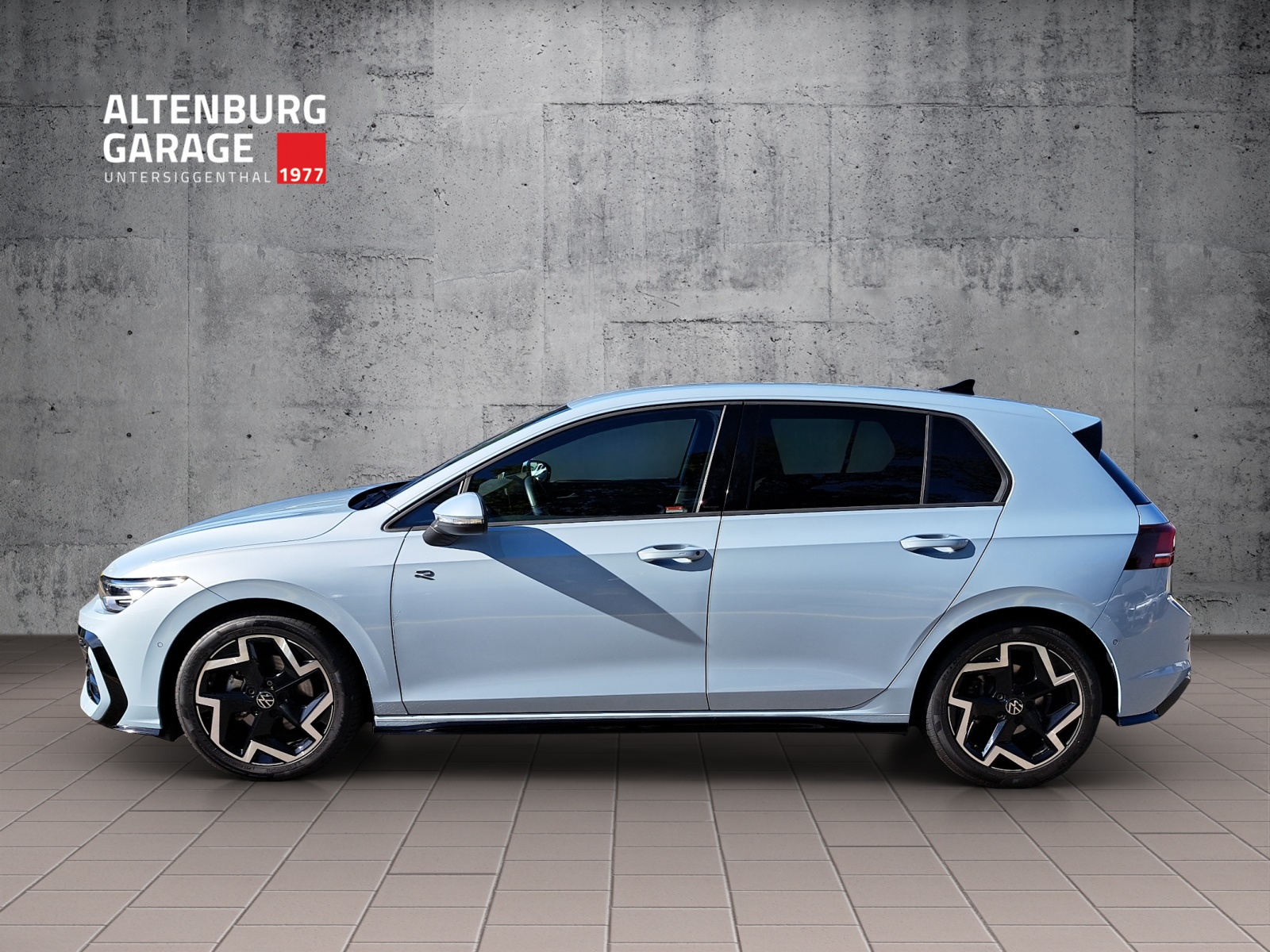 VW Golf 1.5 e TSI mHEV R-Line DSG-showroom-element-1