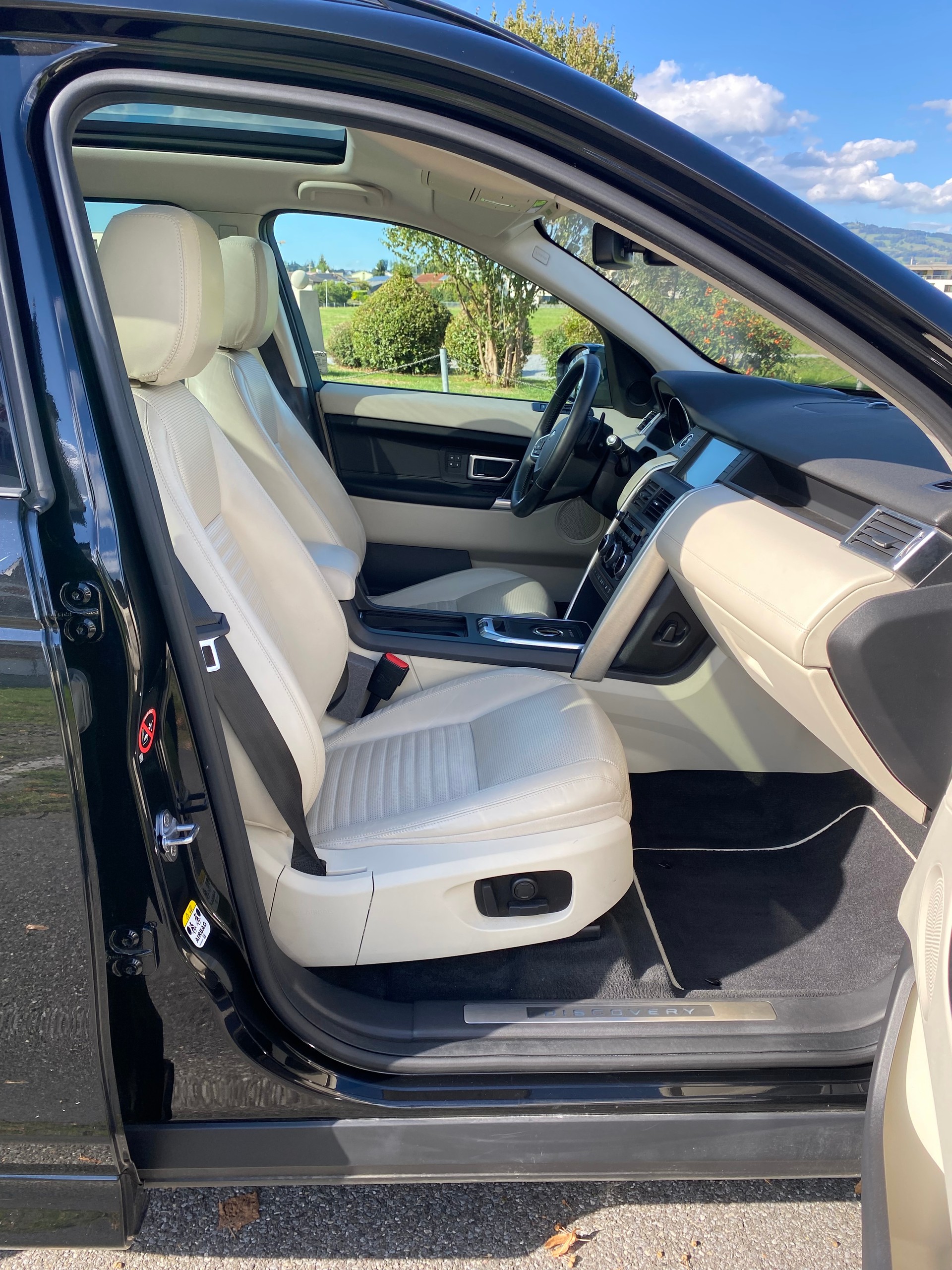 LAND ROVER 2.0 TD4 180 HSE Luxury-image-8