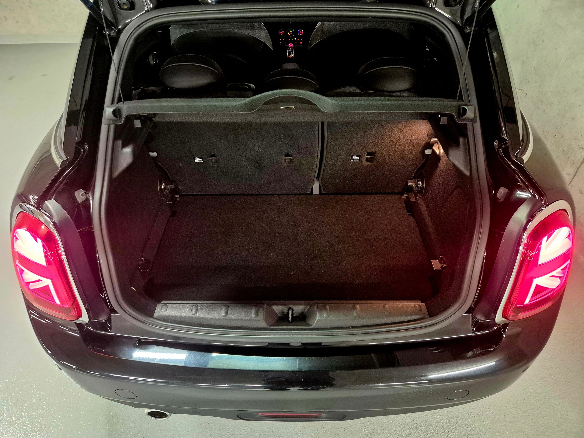 MINI Cooper Blackyard "Full Black" Steptronic DKG-image-12