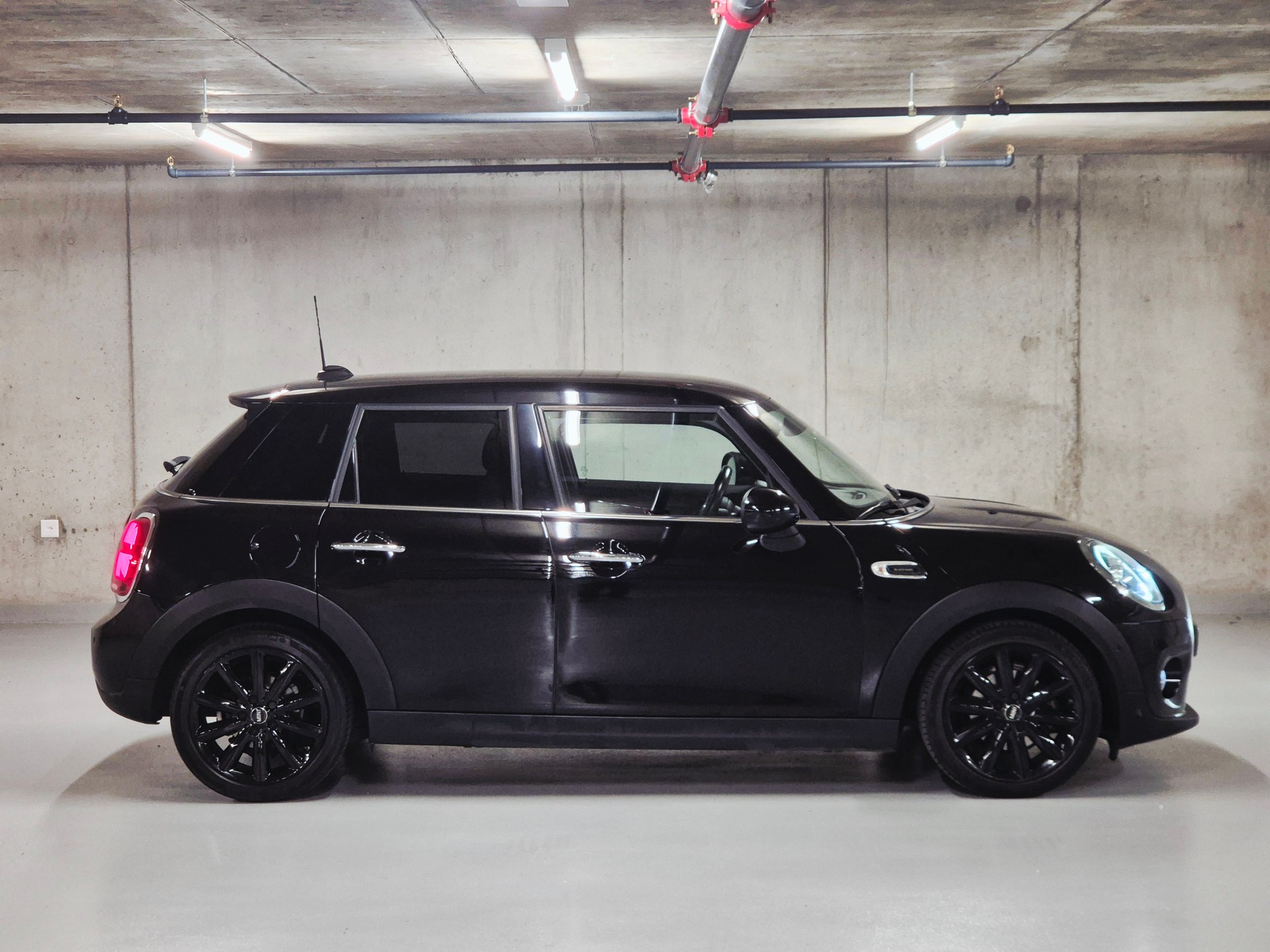 MINI Cooper Blackyard "Full Black" Steptronic DKG-image-4