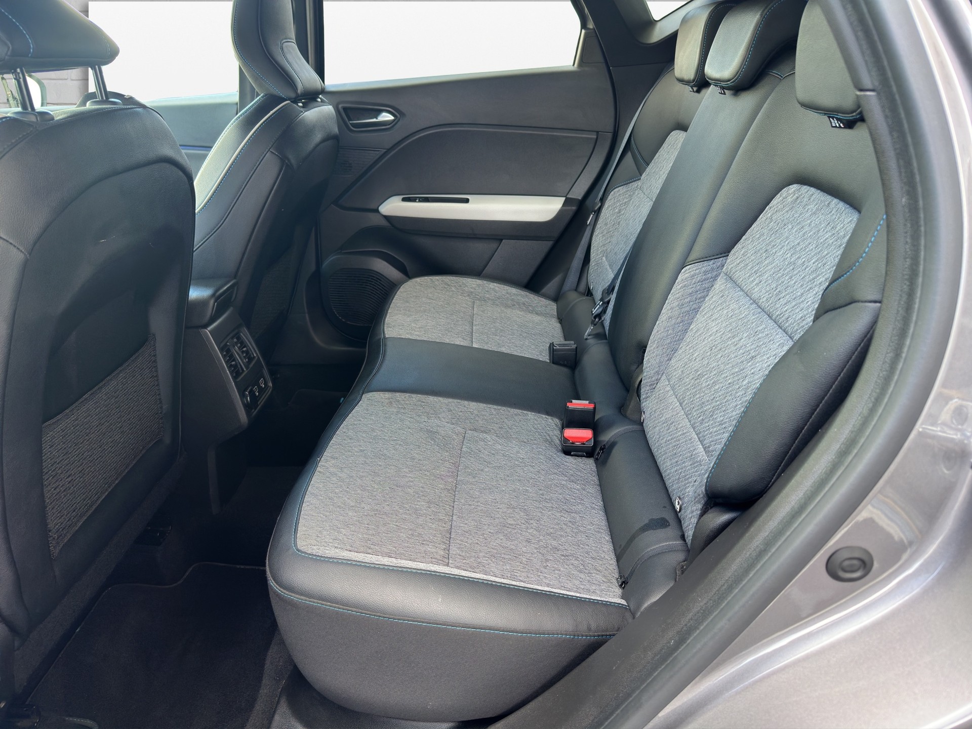 RENAULT Captur 1.6 E-Tech Edition1 DHT-image-13
