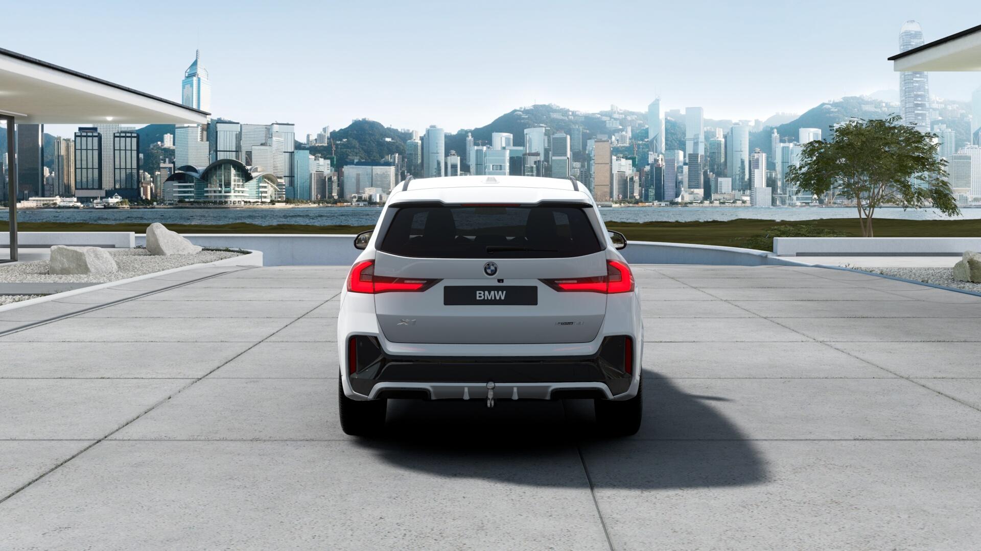 BMW X1 18i sDrive paddles-showroom-element-3