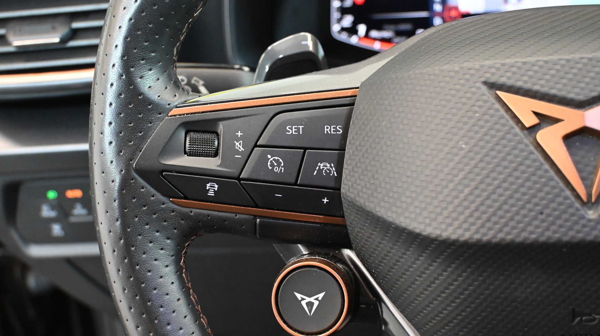 CUPRA Formentor 2.0TSI VZ 4Drive DSG-image-12