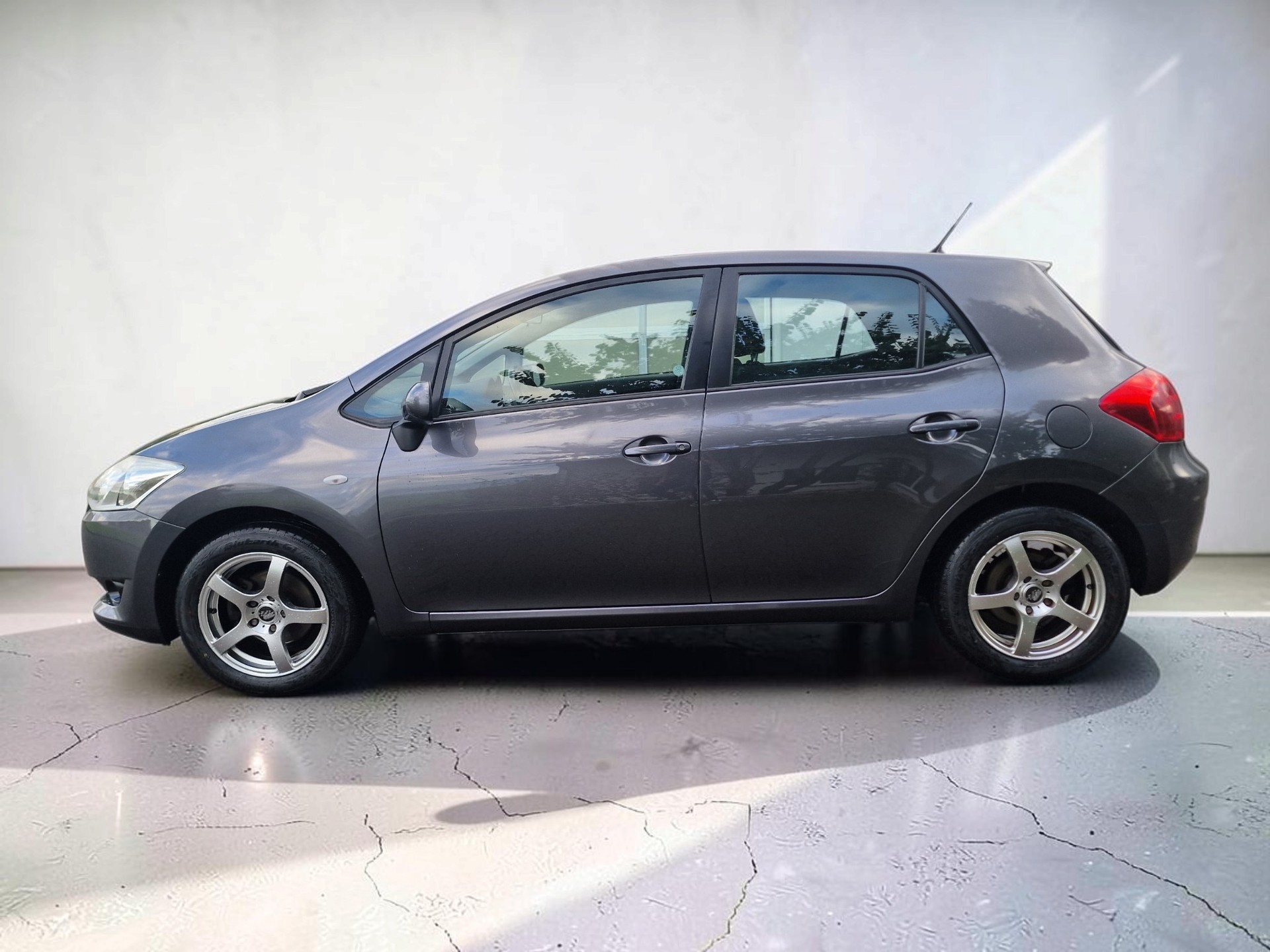 TOYOTA Auris 1.6 Linea Luna MultiMode 12Mt Gara MFK NEU
