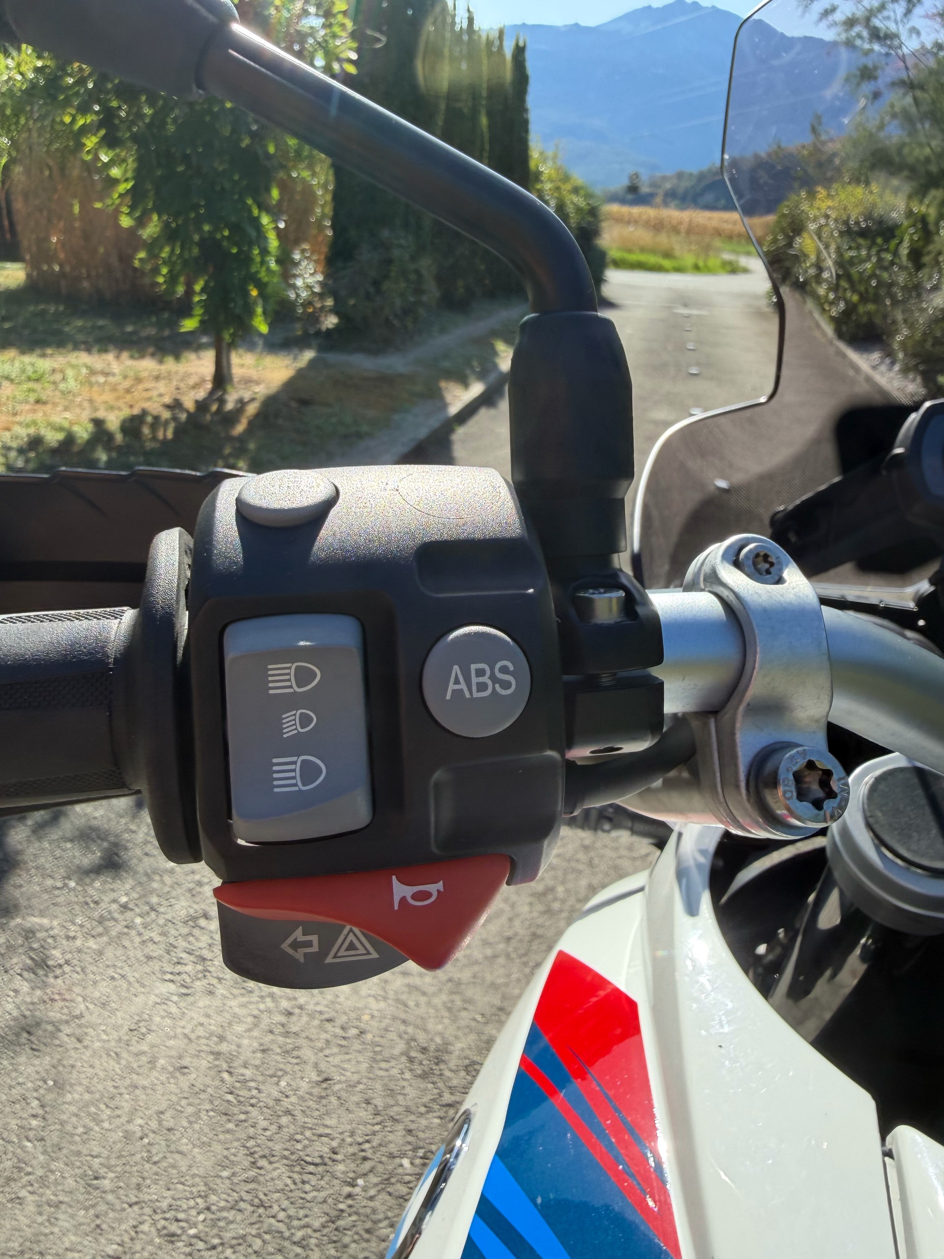 BMW F 650 GS ABS (safetyedition)-image-14