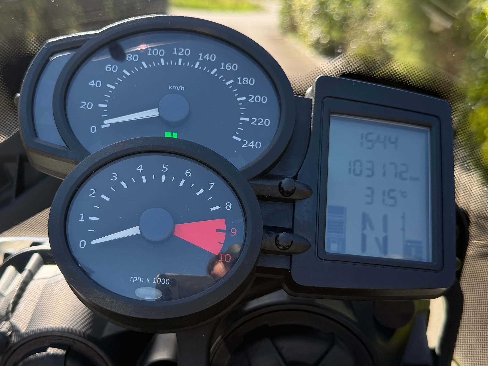 BMW F 650 GS ABS (safetyedition)-image-12