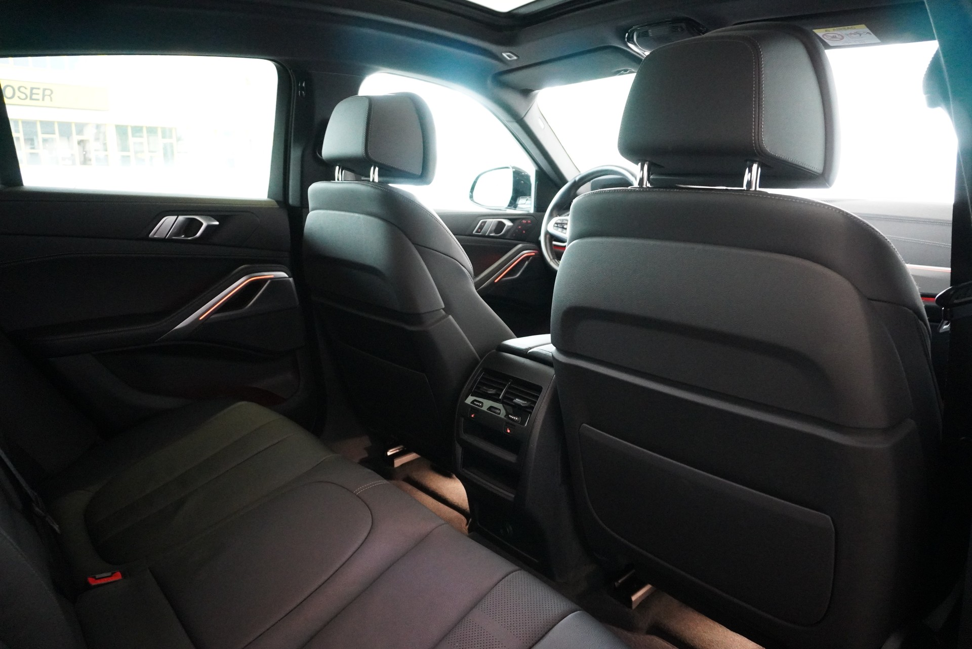 BMW X6 xDrive 48V 40d Steptronic M Sport-image-16