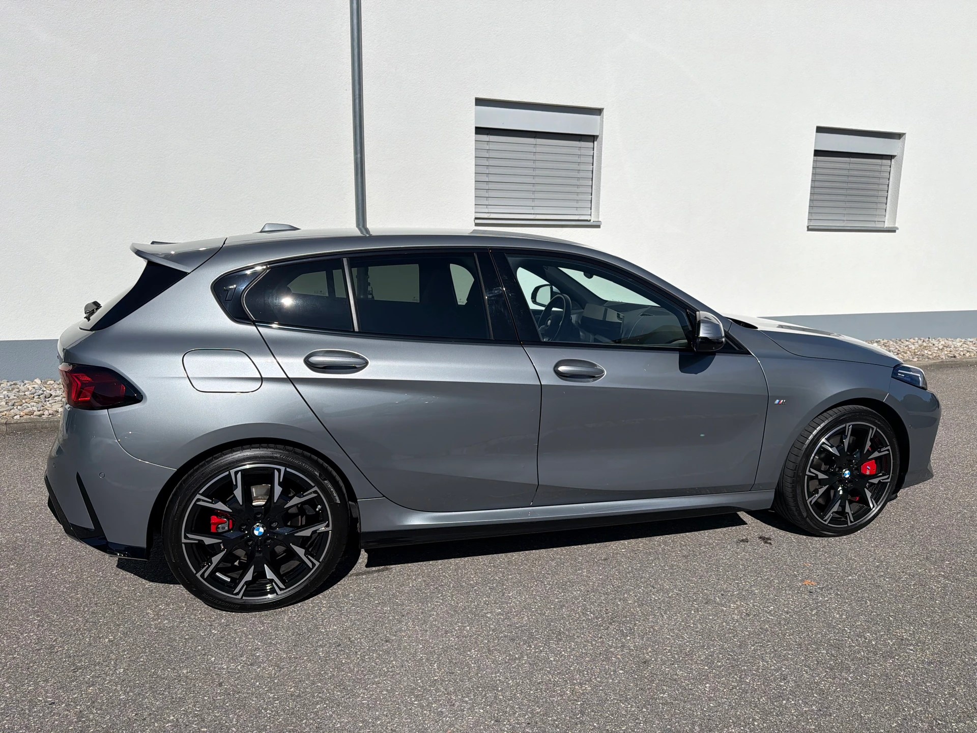 BMW 118d M Sport Pro Steptronic | HEAD-UP DISPLAY | MASSAGESITZE | 360° KAMERA | KEYLESS GO-image-4