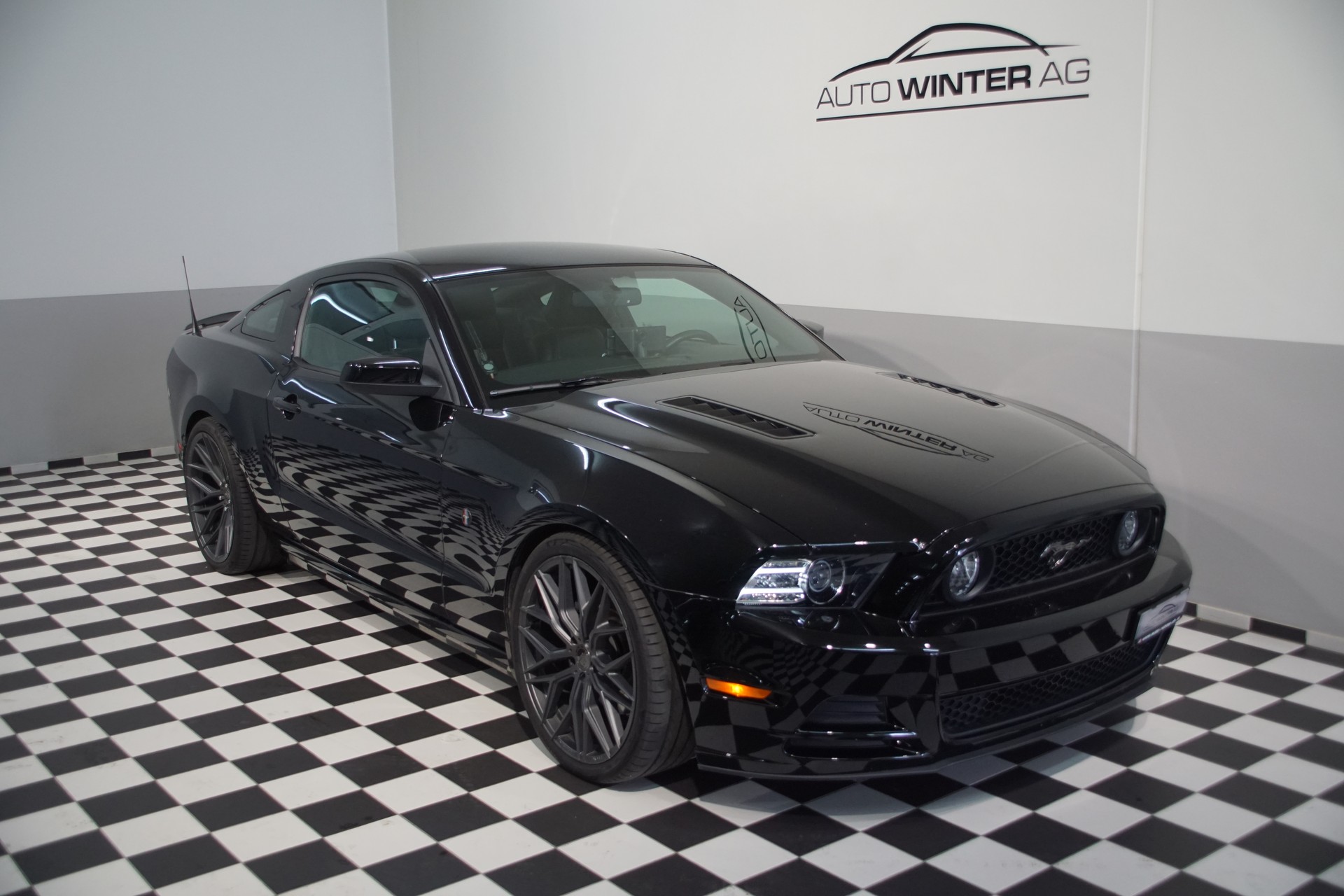 FORD Mustang GT 5.0 V8