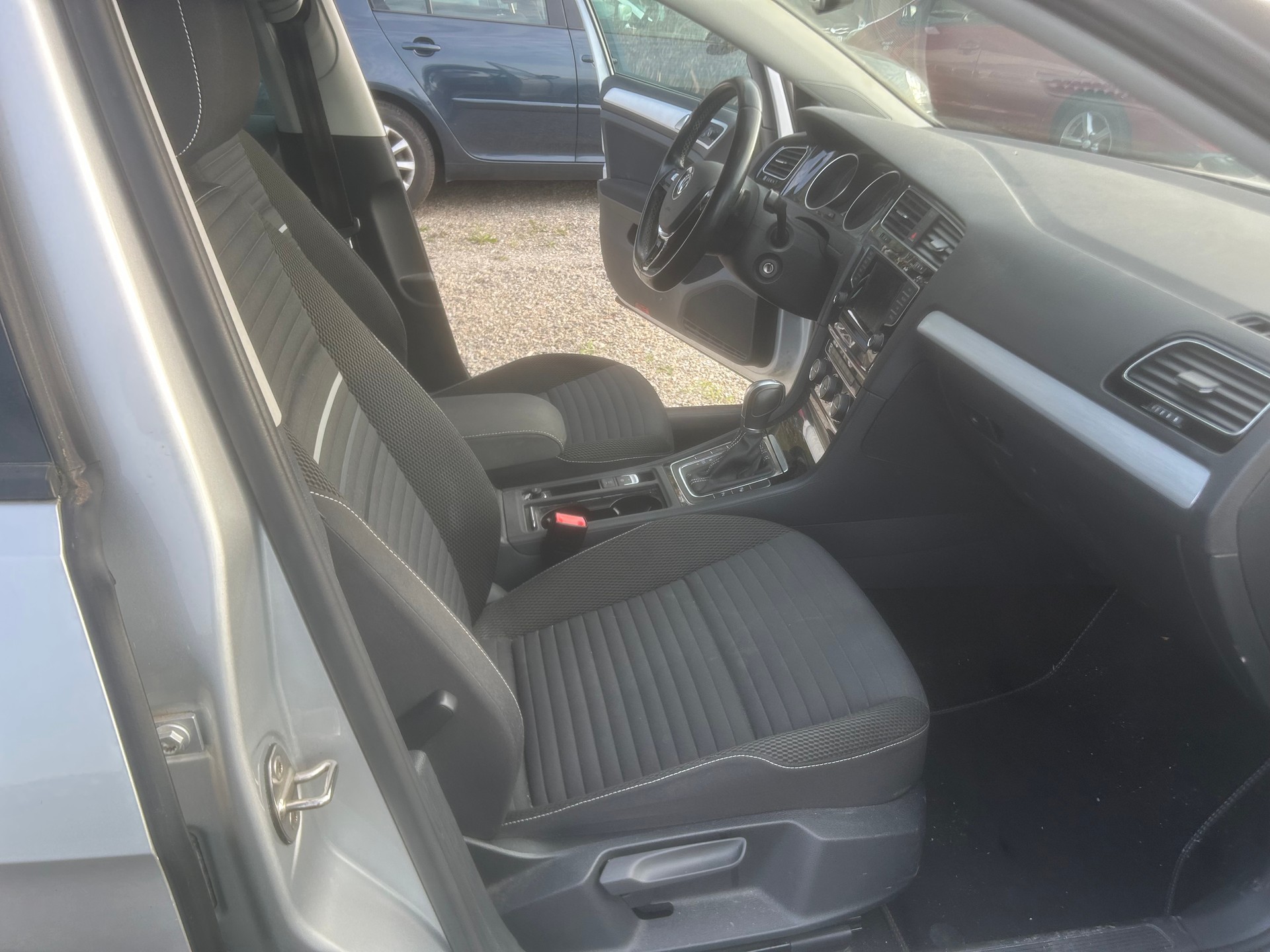 VW Golf Variant 1.4 TSI Cup DSG-image-4