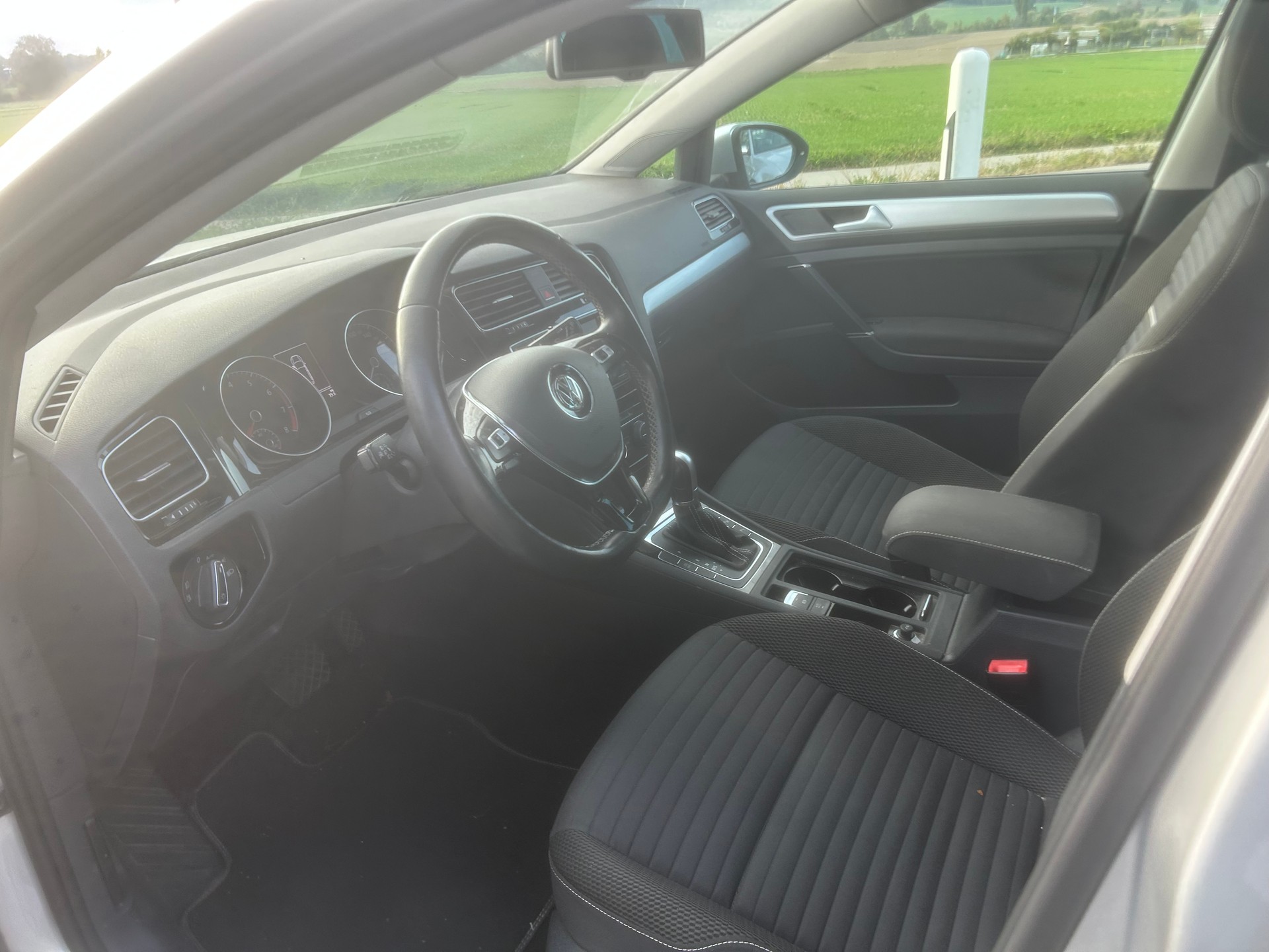 VW Golf Variant 1.4 TSI Cup DSG-image-3