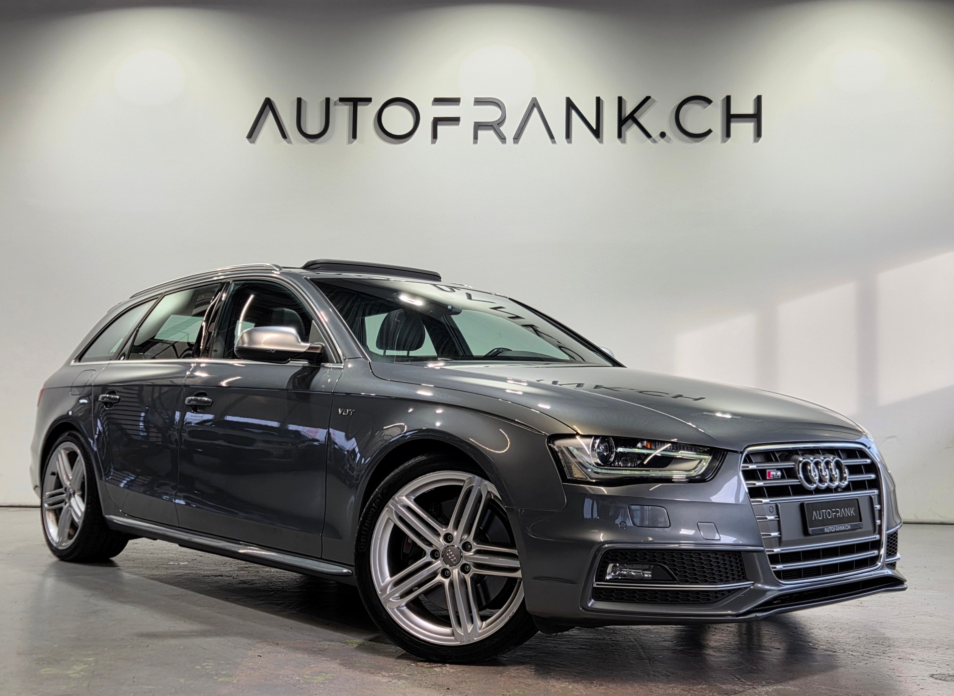 AUDI S4 Avant 3.0 V6 TFSI quattro S-Tronic-showroom-element-2
