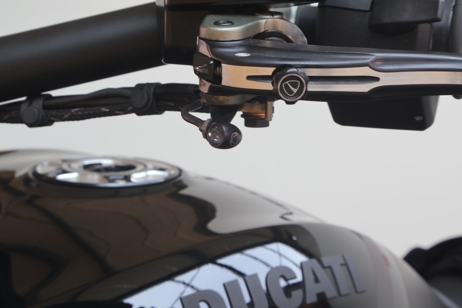 DUCATI X Diavel Nera-image-6