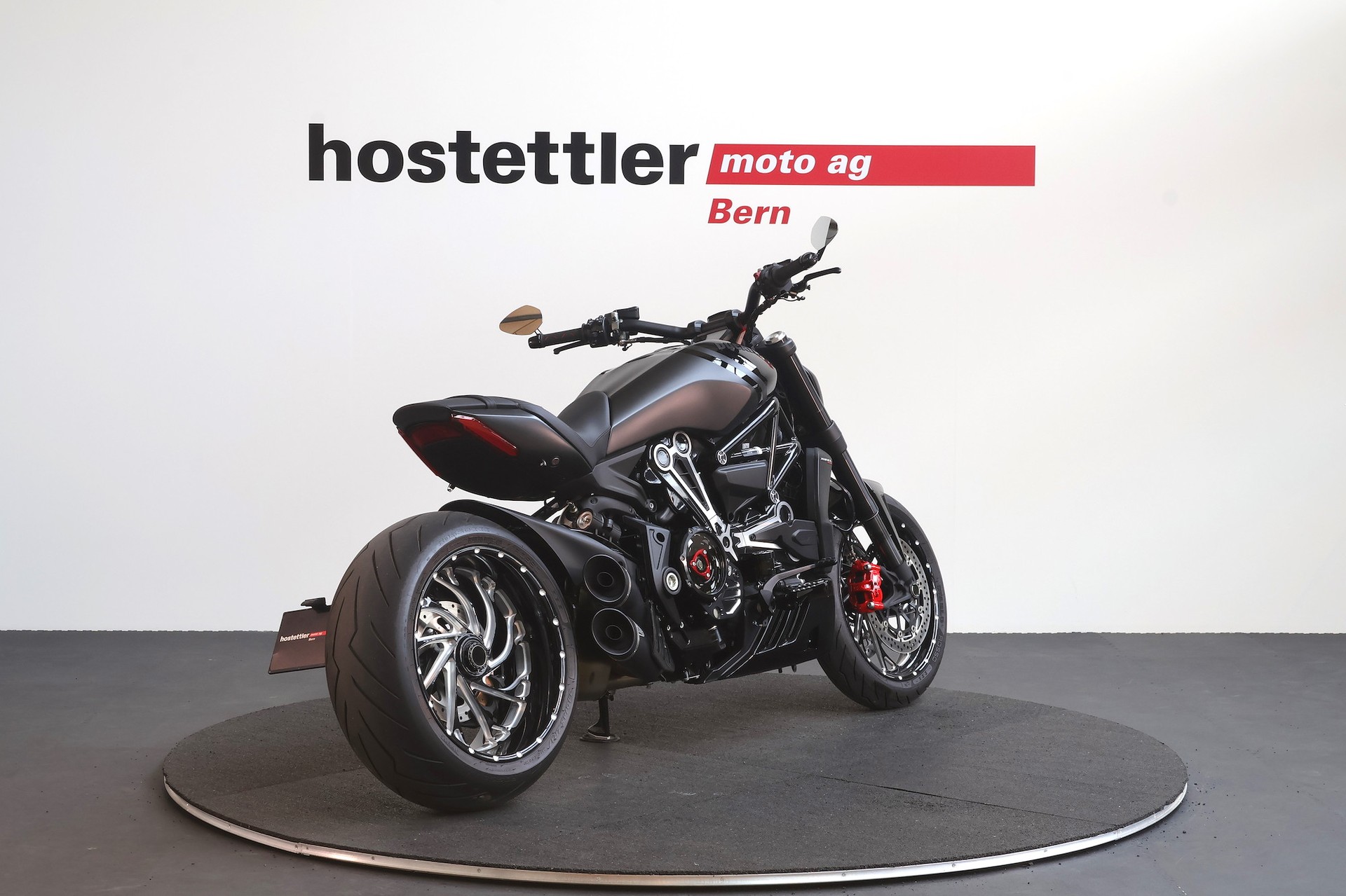 DUCATI X Diavel Nera-image-2