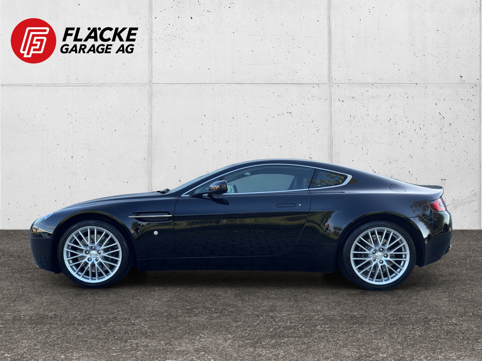 ASTON MARTIN V8 Vantage 4.7 Sportshift-image-2