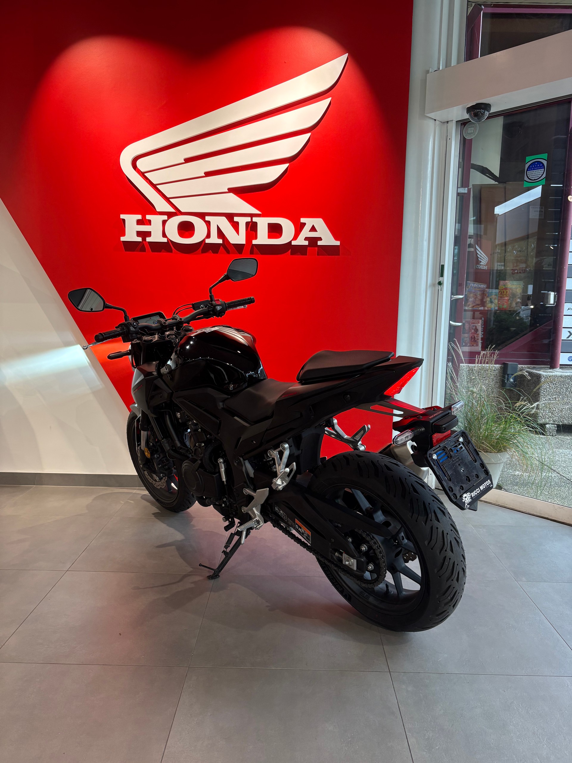 HONDA CB 500 Hornet E-clutch-image-4