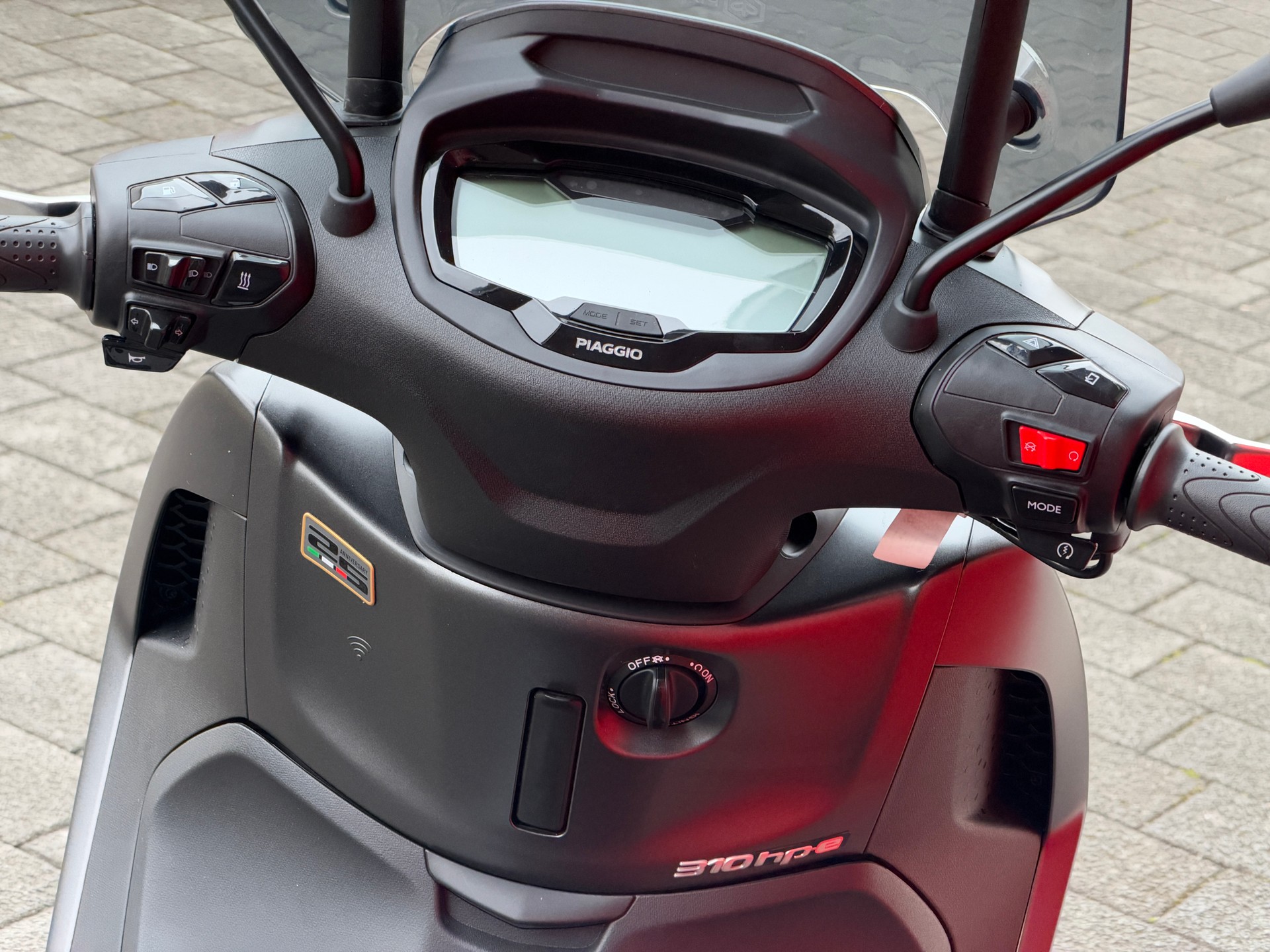 PIAGGIO Beverly 310 25th Anniversary E5+-image-9